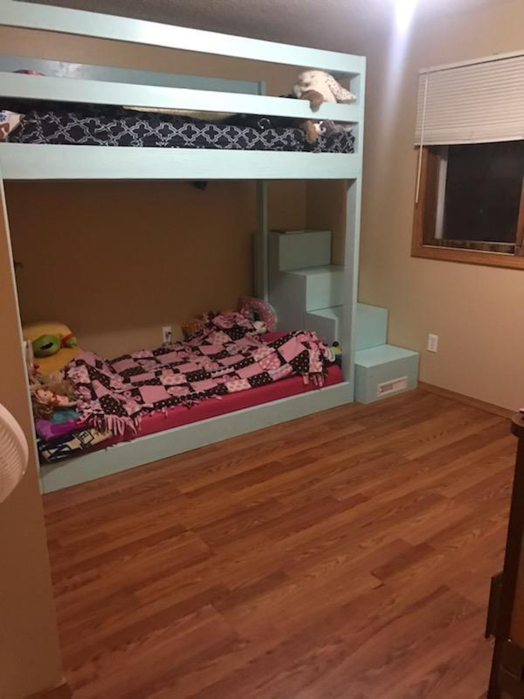 405 Lincoln Lane, Volga, SD 57071