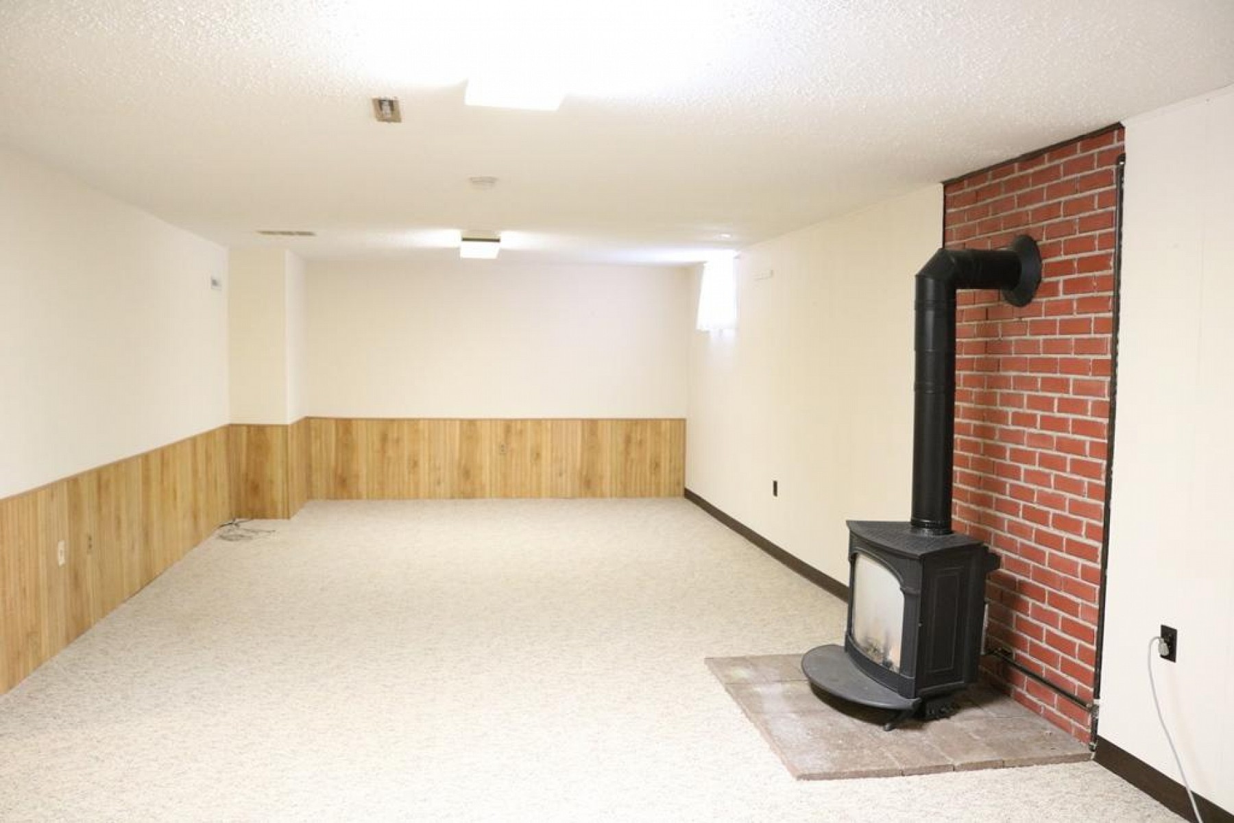 1119 5th Street S, Brookings, SD 57006