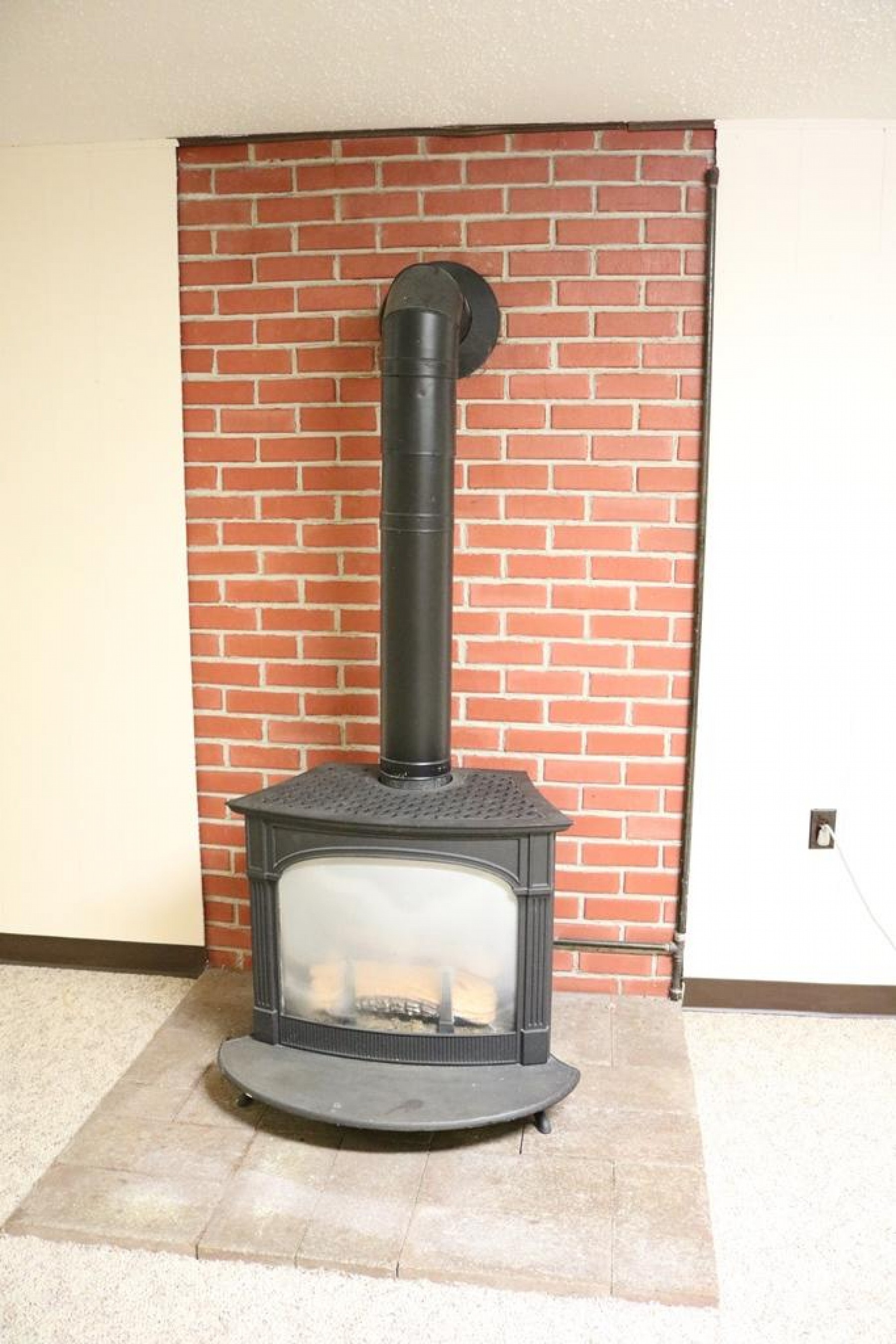 1119 5th Street S, Brookings, SD 57006