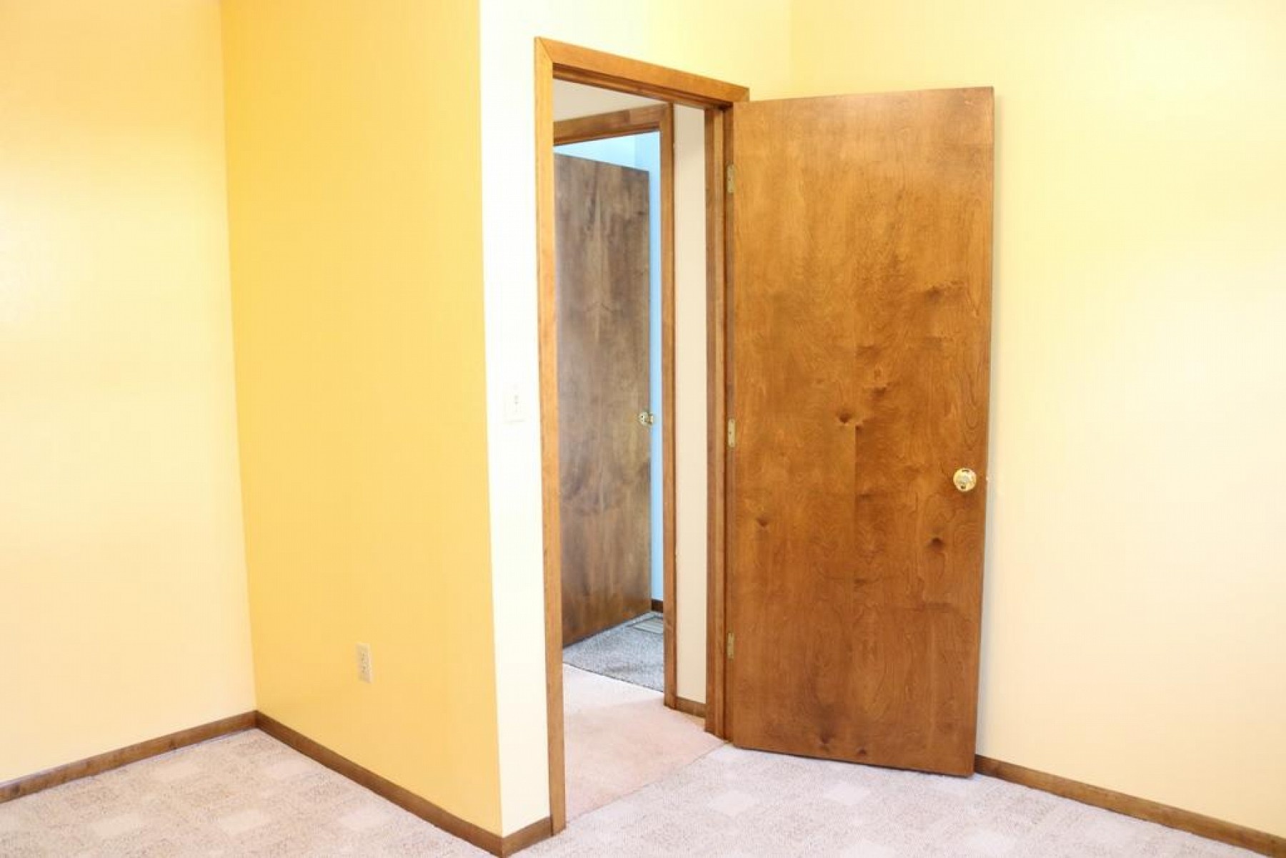 1119 5th Street S, Brookings, SD 57006