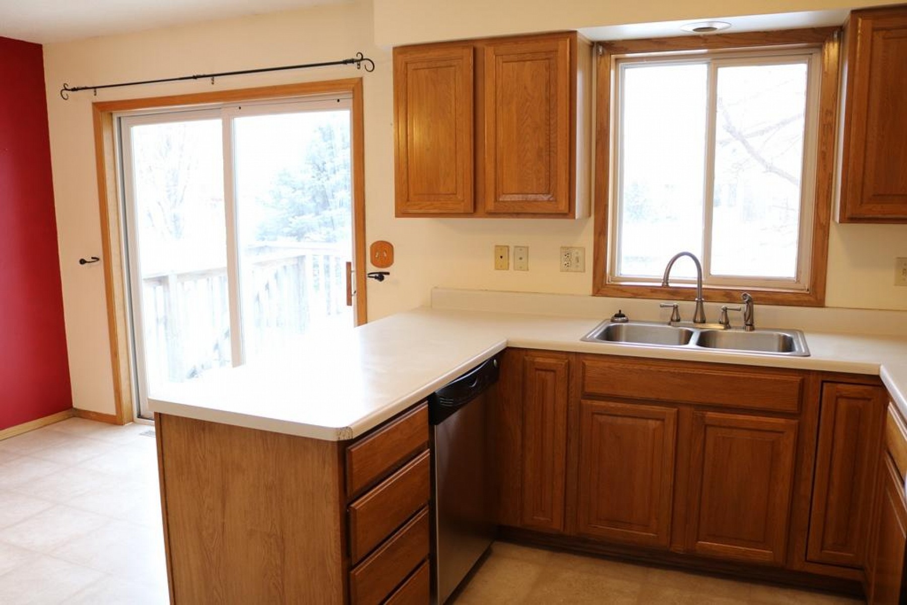 1906 Council Ridge Road, Brookings, SD 57006