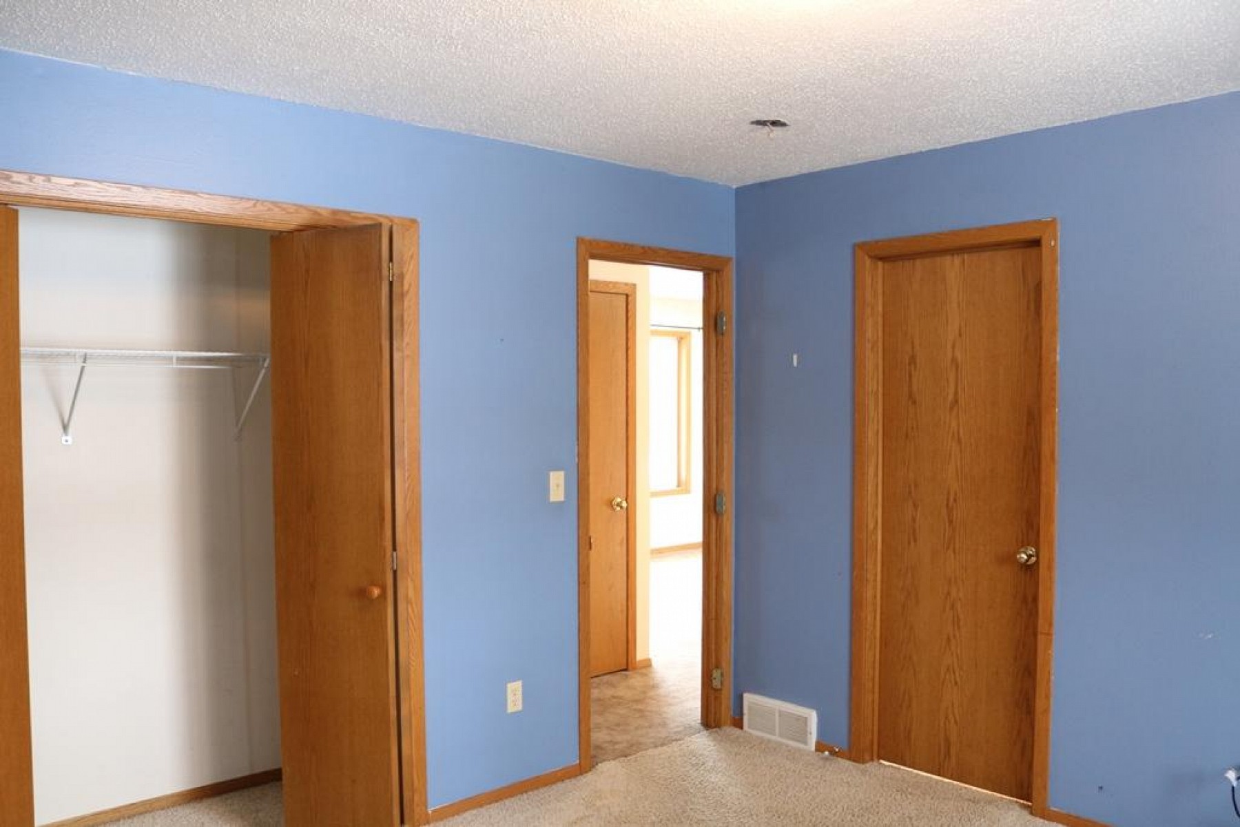 1906 Council Ridge Road, Brookings, SD 57006