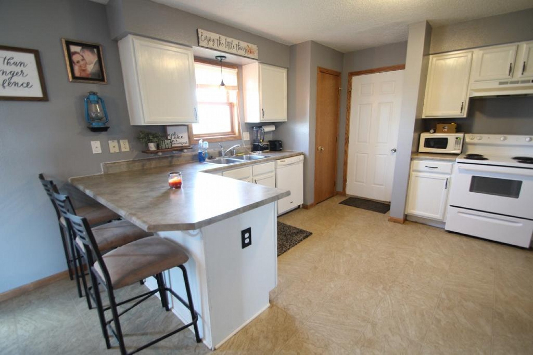 408 Kelsey Street, Elkton, SD 57026