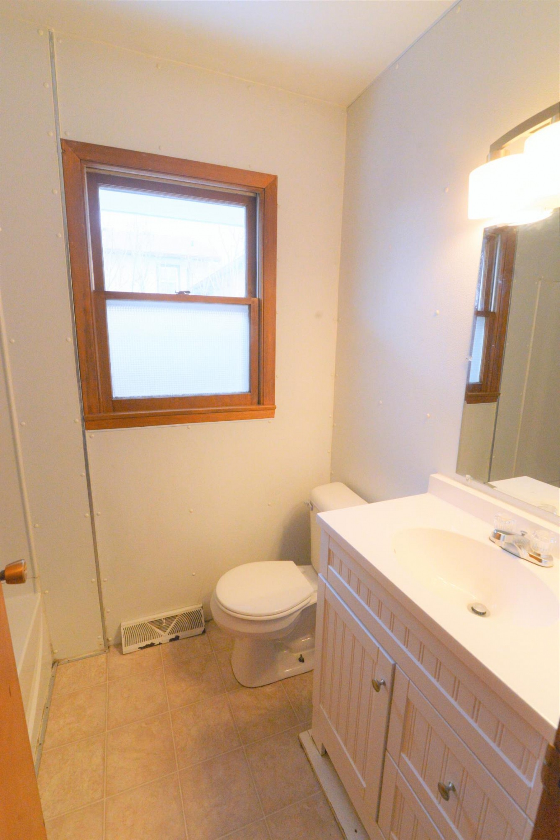 621 Jackrabbit Avenue, Brookings, SD 57006