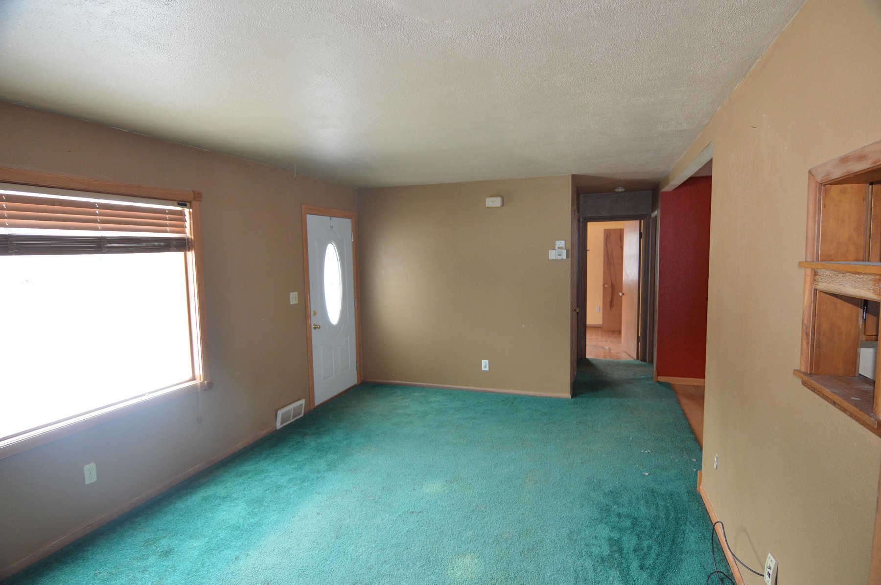 403 Redbird Avenue, Hayti, SD 57241