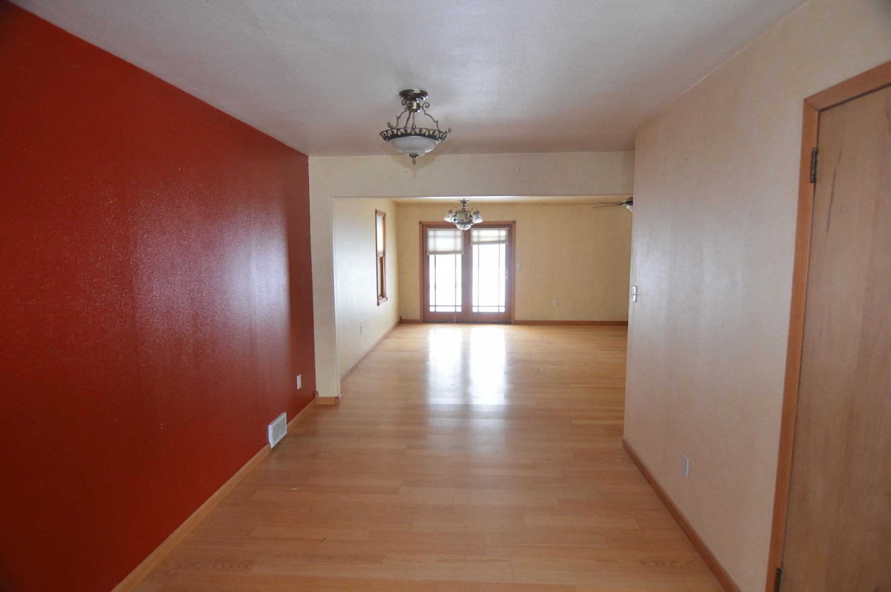 403 Redbird Avenue, Hayti, SD 57241