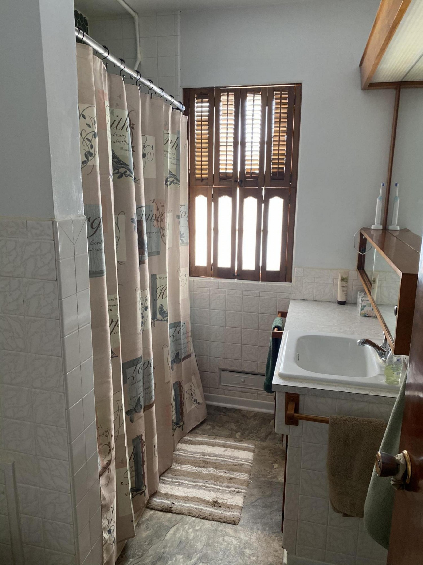 311 12th Avenue, Brookings, SD 57006