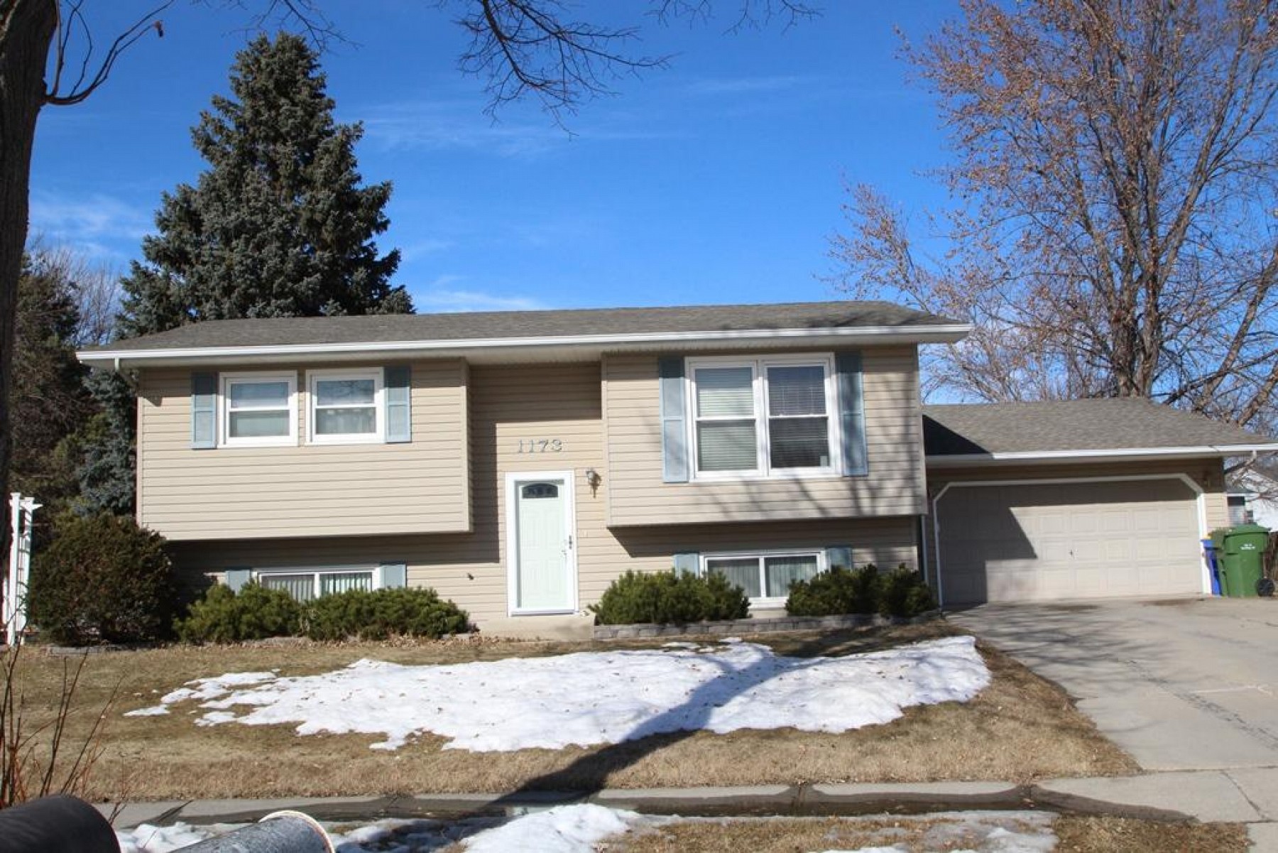 1173 Squire Court, Brookings, SD 57006