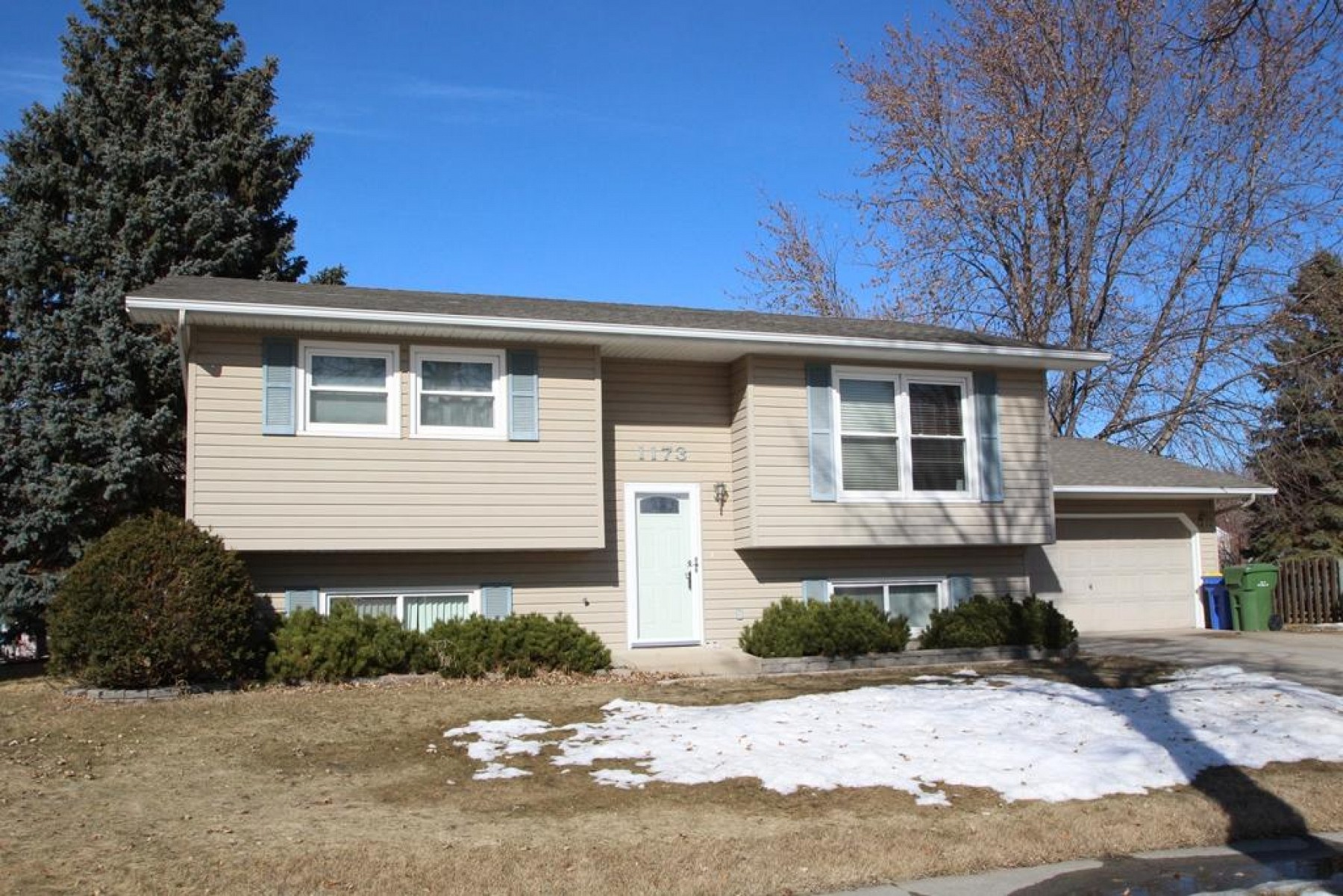 1173 Squire Court, Brookings, SD 57006