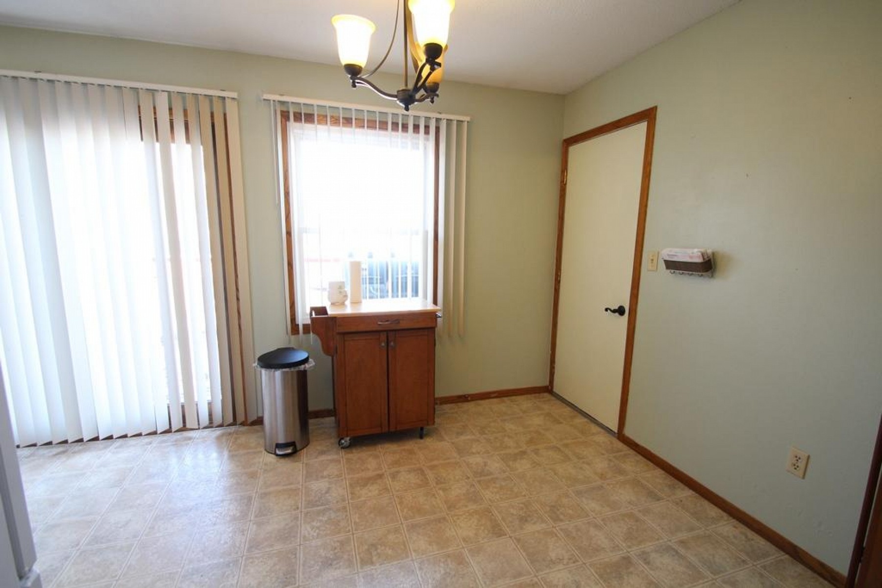 1173 Squire Court, Brookings, SD 57006