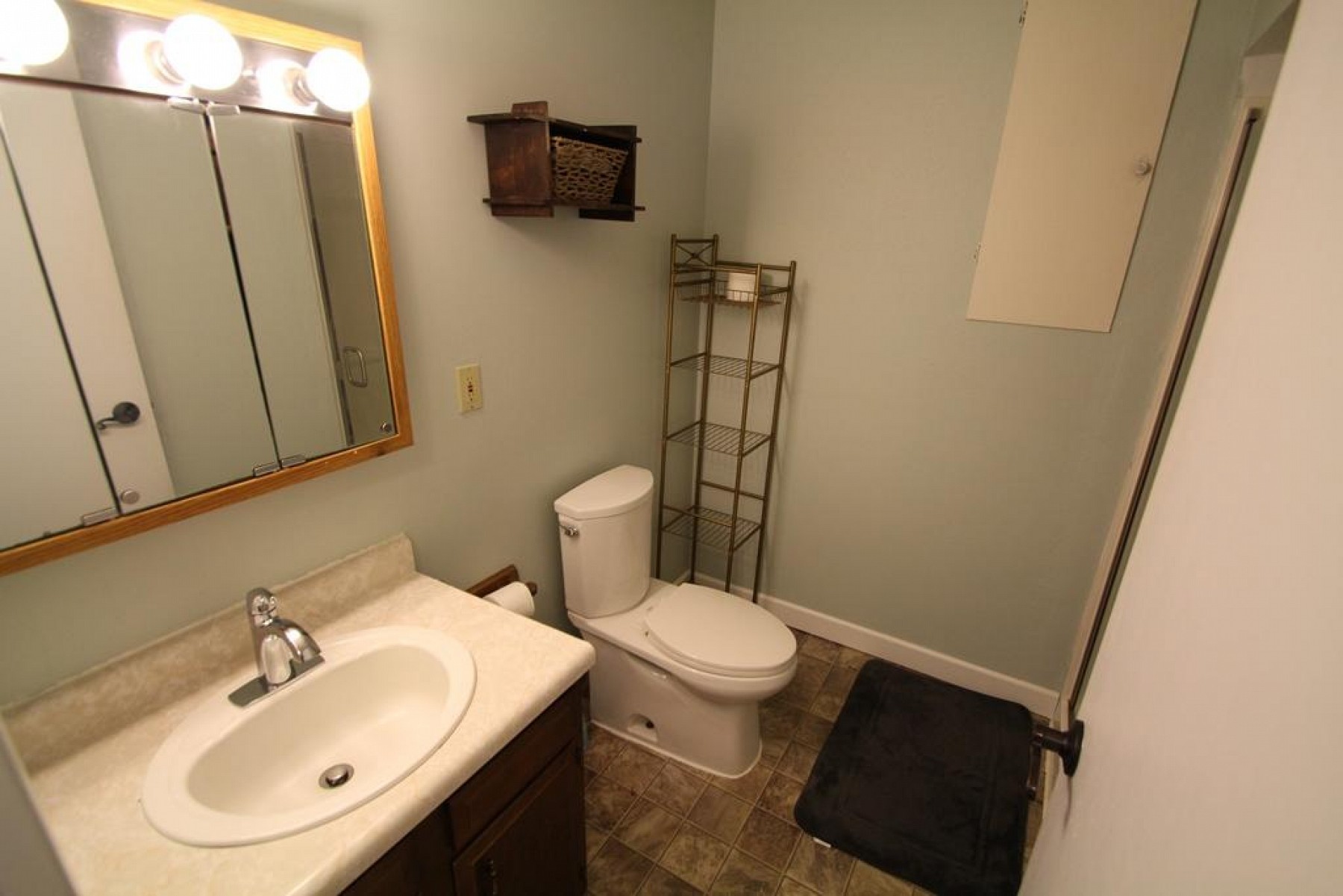 1173 Squire Court, Brookings, SD 57006