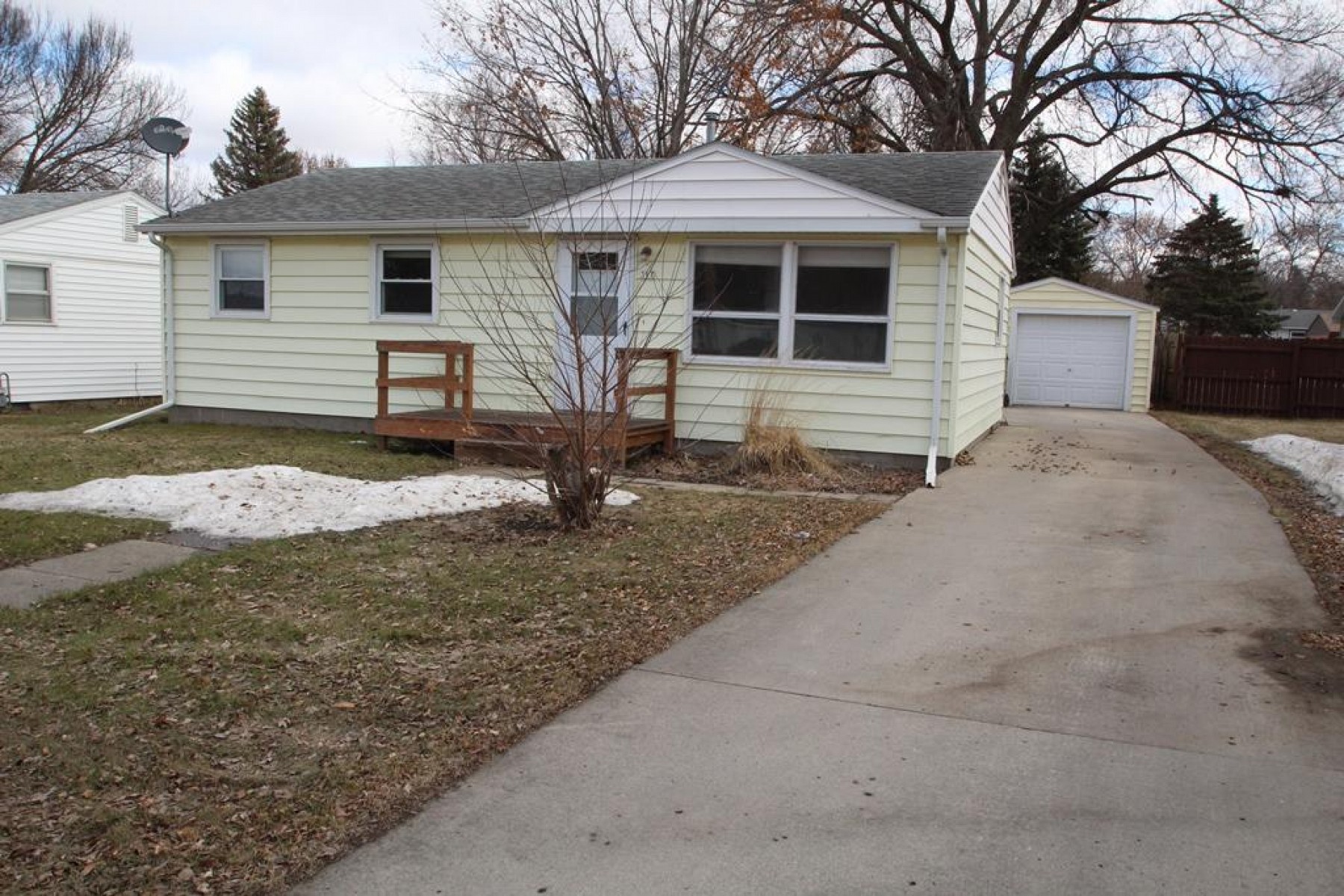 317 Medary Avenue S, Brookings, SD 57006