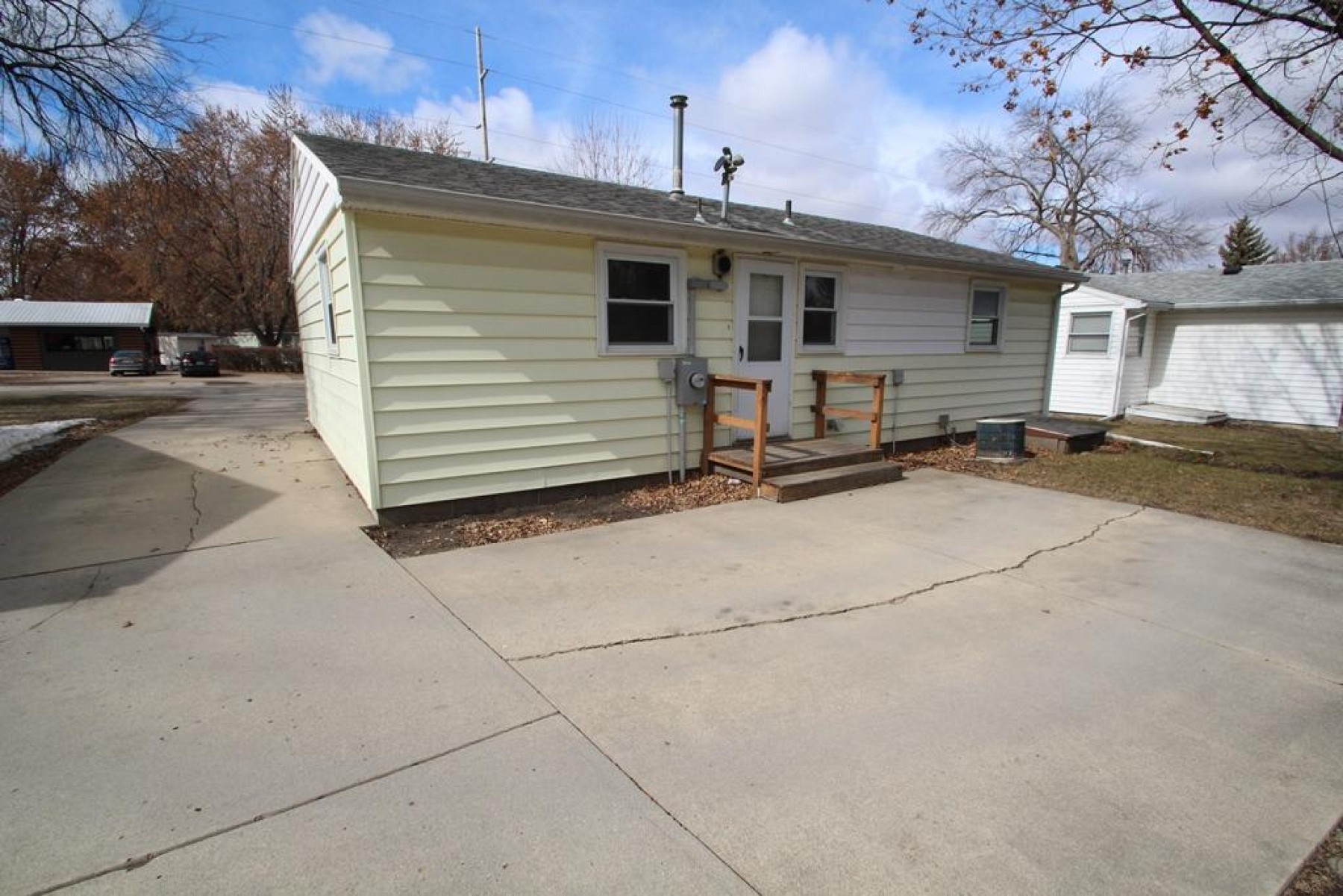 317 Medary Avenue S, Brookings, SD 57006