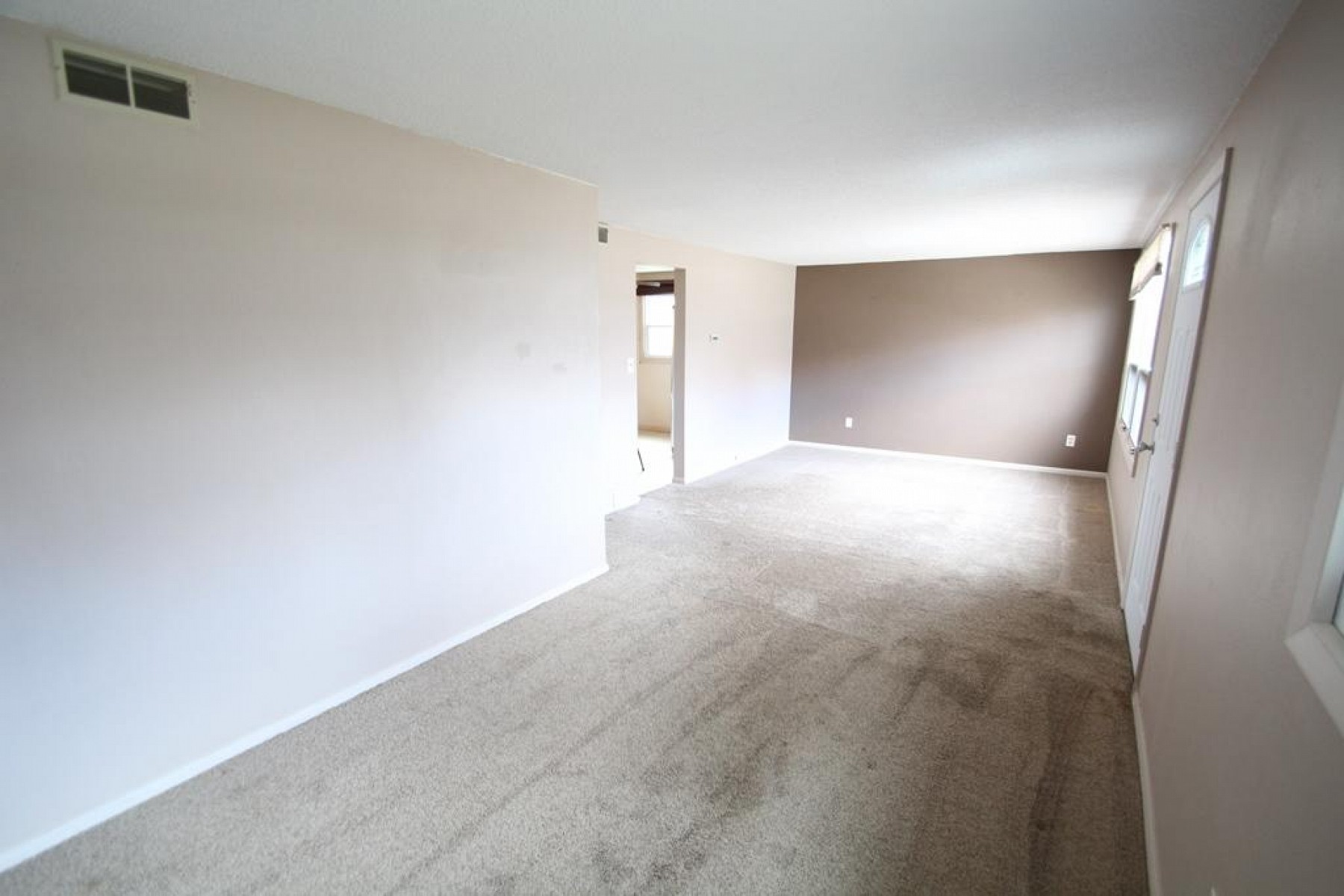 317 Medary Avenue S, Brookings, SD 57006