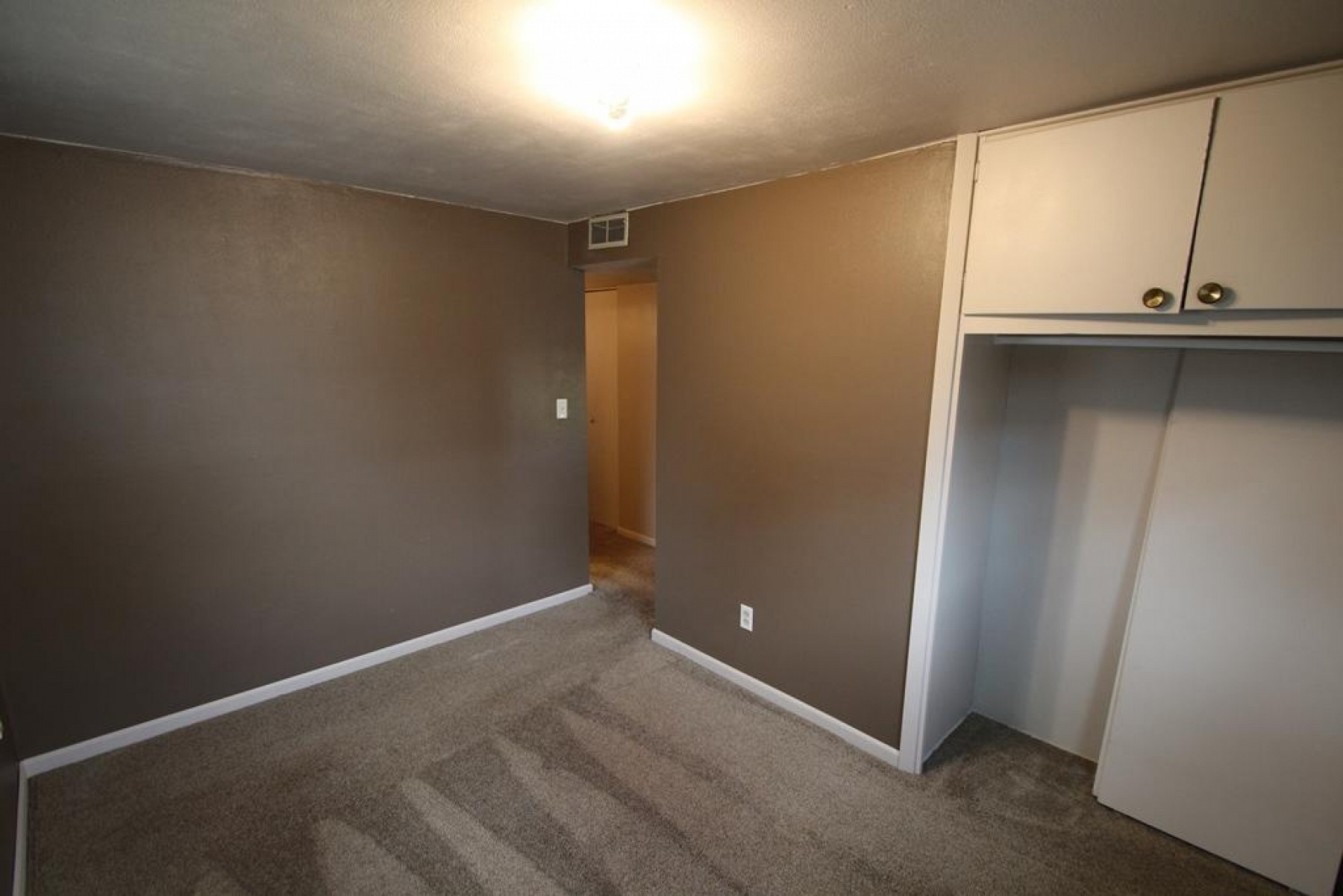 317 Medary Avenue S, Brookings, SD 57006