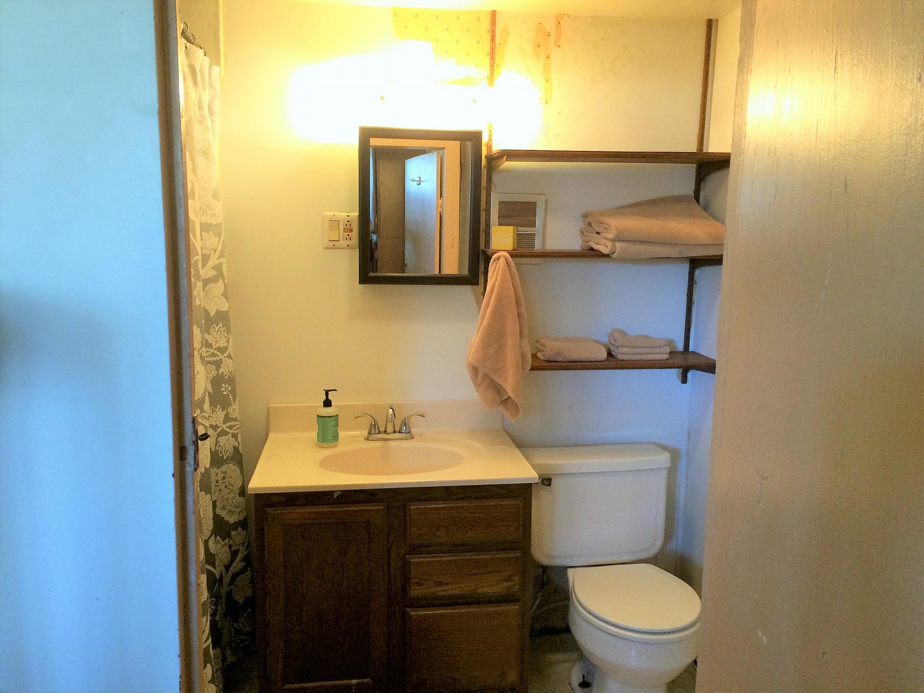 125 7th Street, Brookings, SD 57006