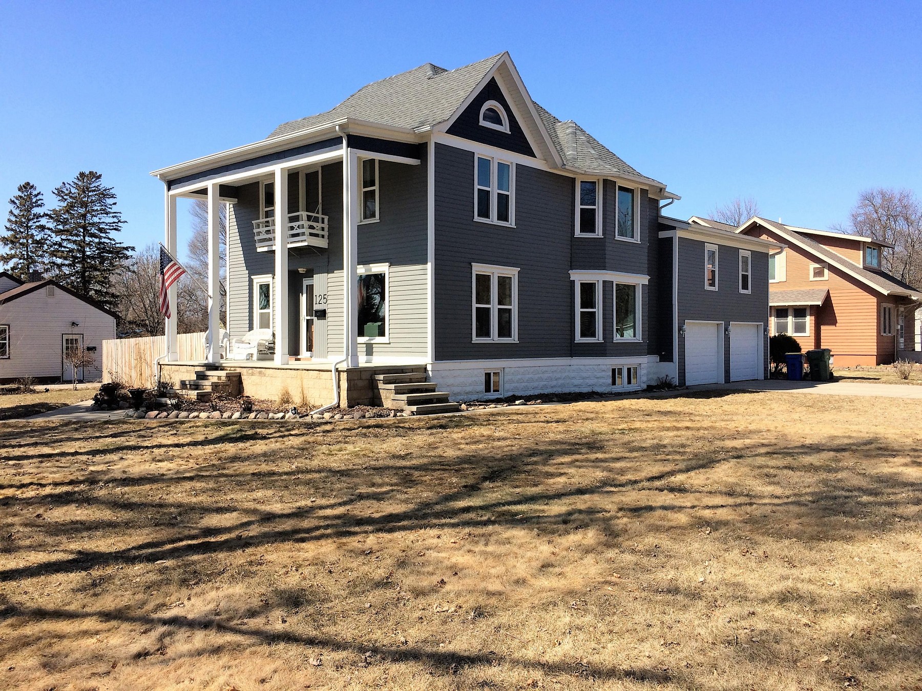 125 7th Street, Brookings, SD 57006