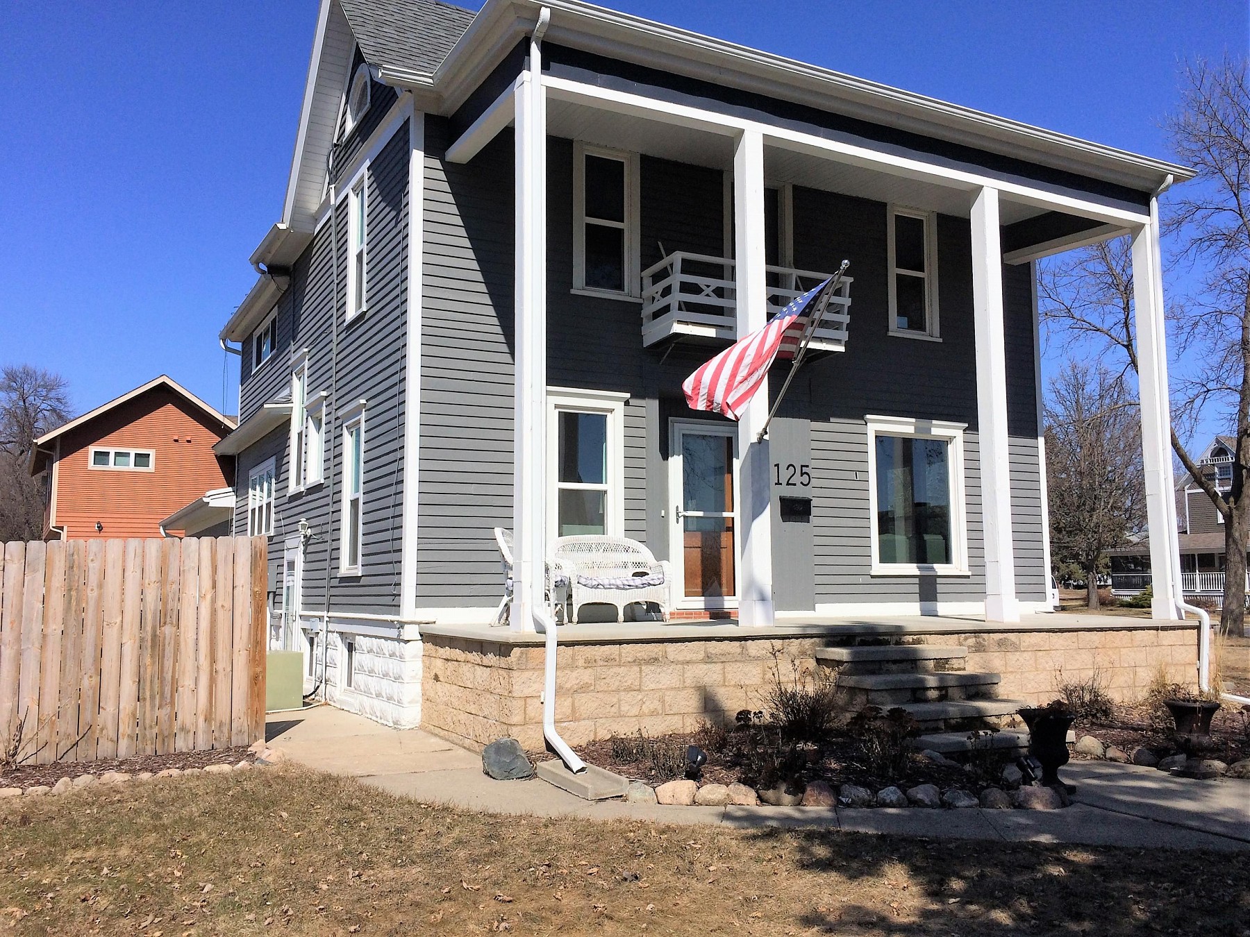 125 7th Street, Brookings, SD 57006