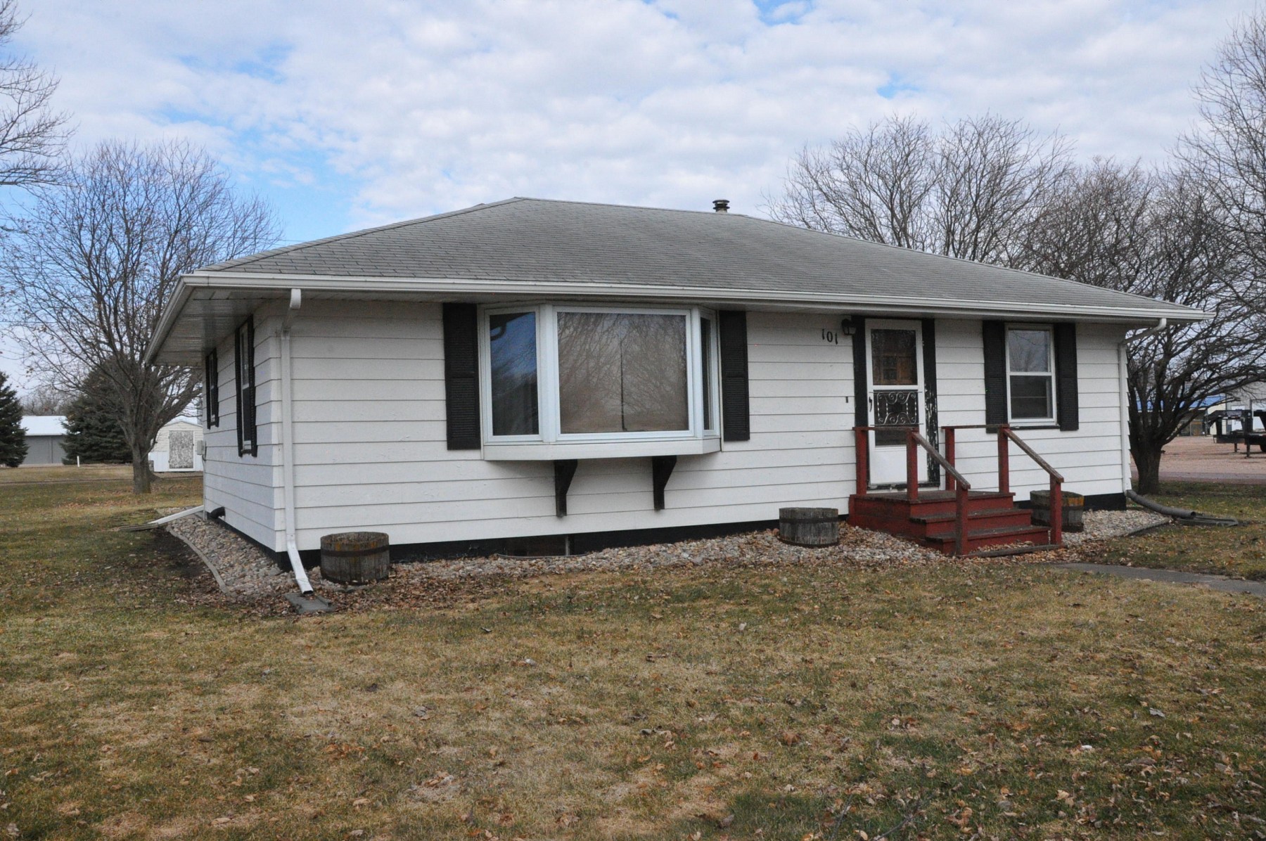 101 Perry Avenue, Colman, SD 57017