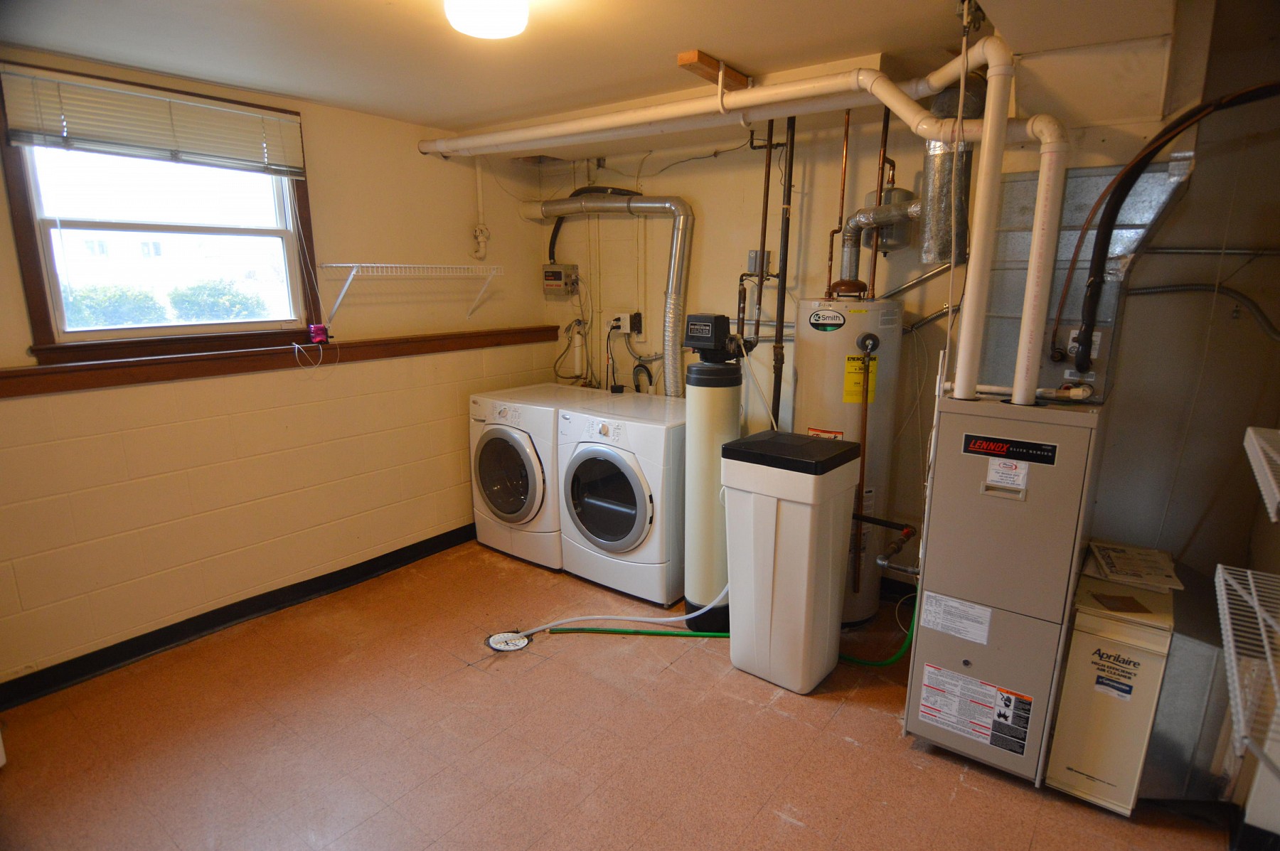 2012 1st Street, Brookings, SD 57006