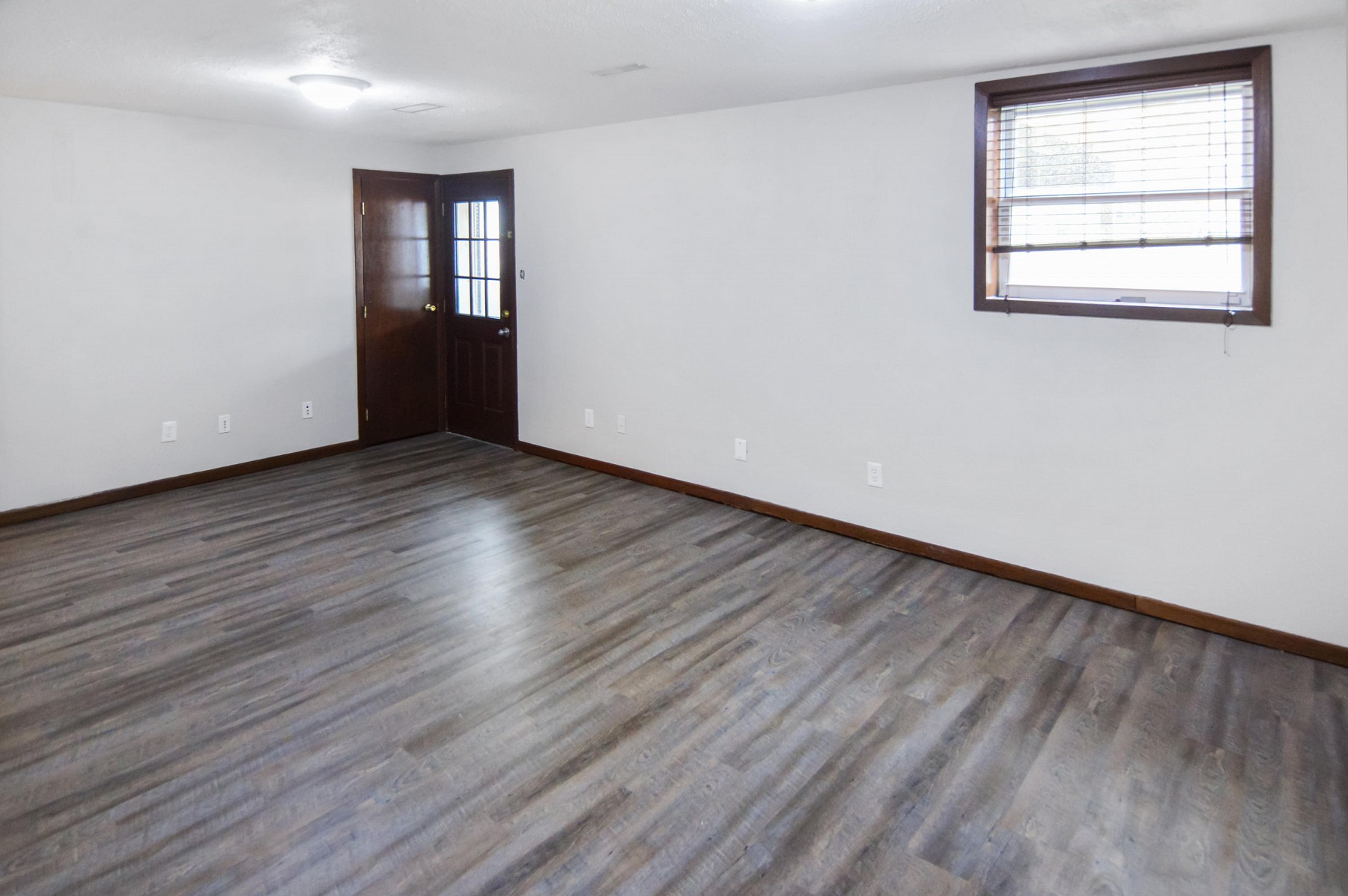 2012 1st Street, Brookings, SD 57006