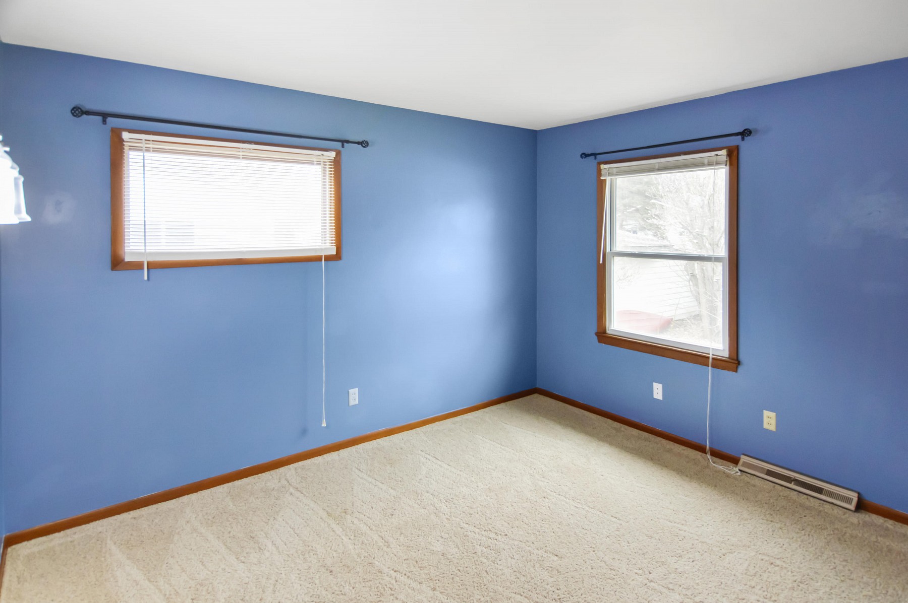 2012 1st Street, Brookings, SD 57006