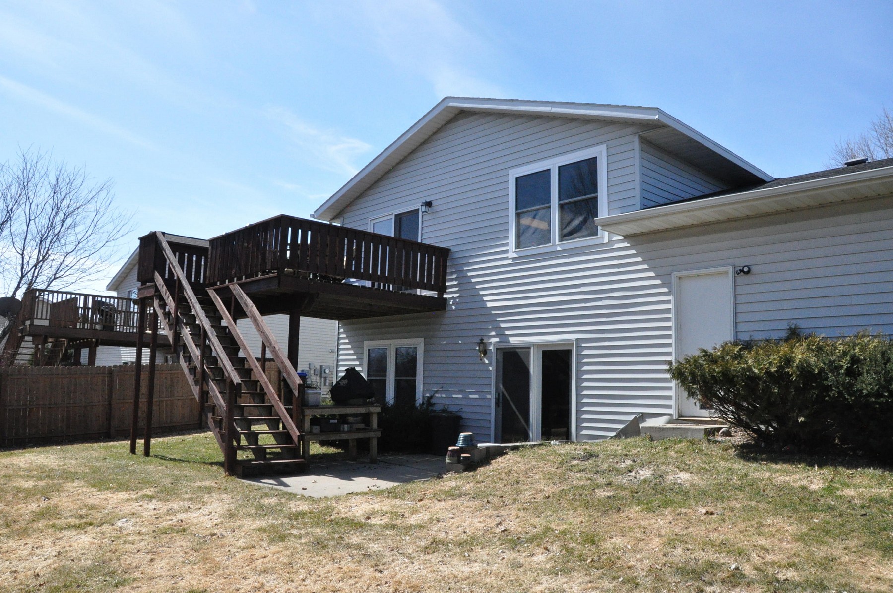 1223 Windsor Drive, Brookings, SD 57006