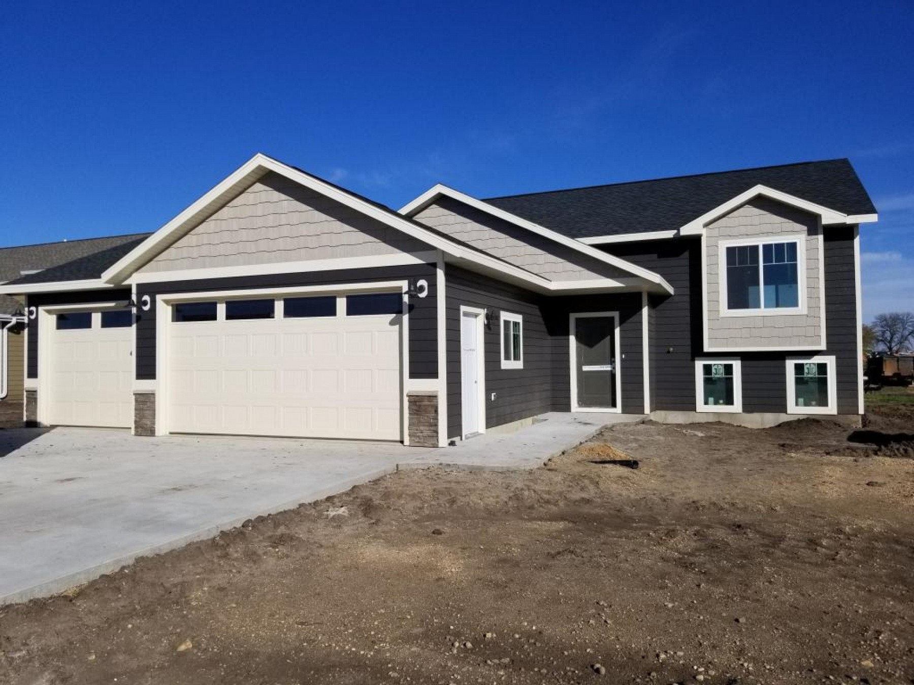 118 Lindsay Drive, Aurora, SD 57002