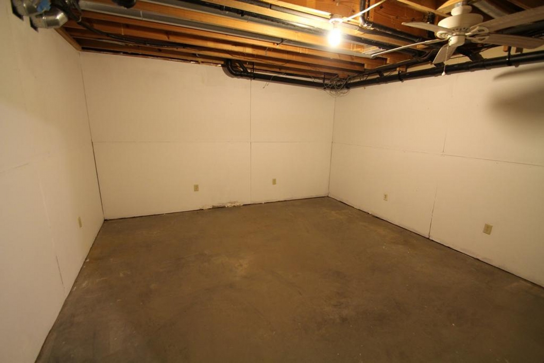 21074 480th Avenue, White, SD 57276