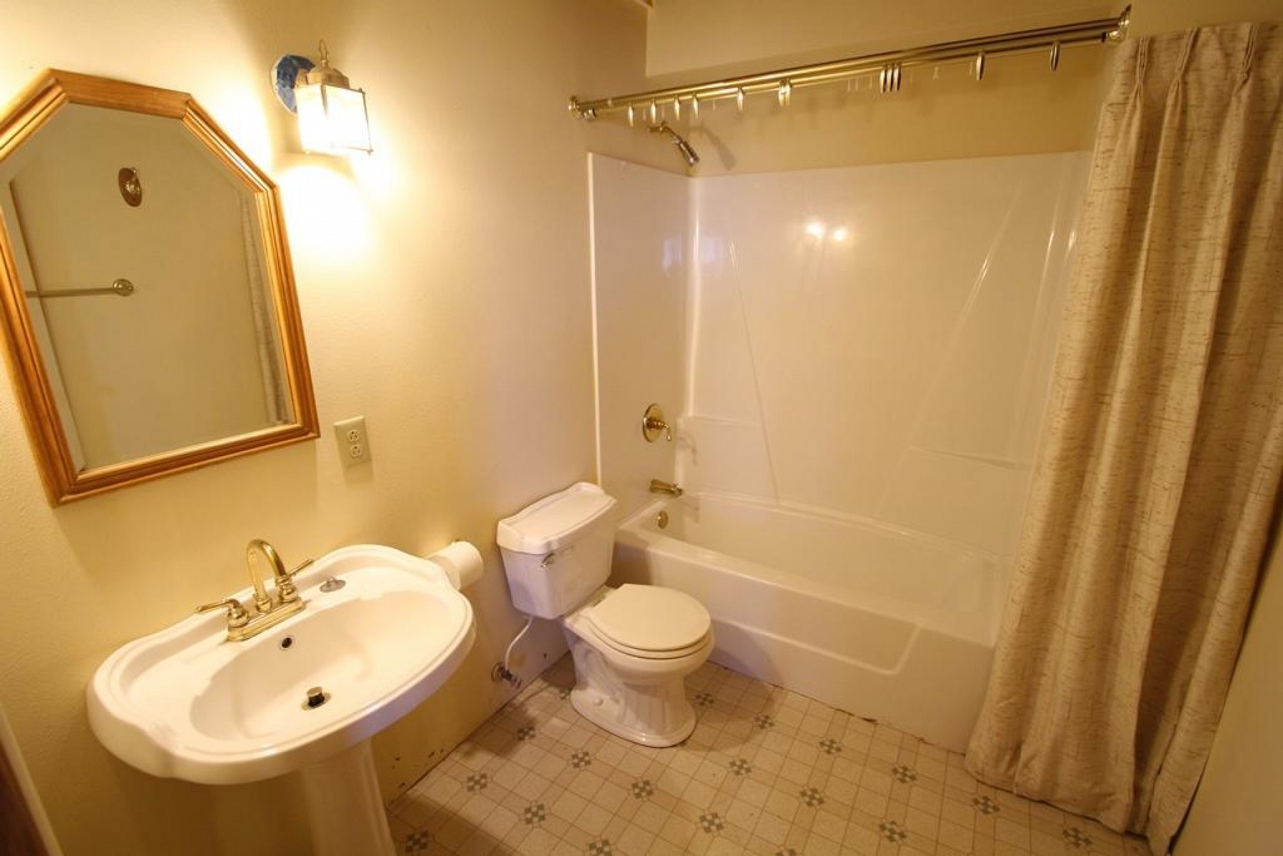 21074 480th Avenue, White, SD 57276