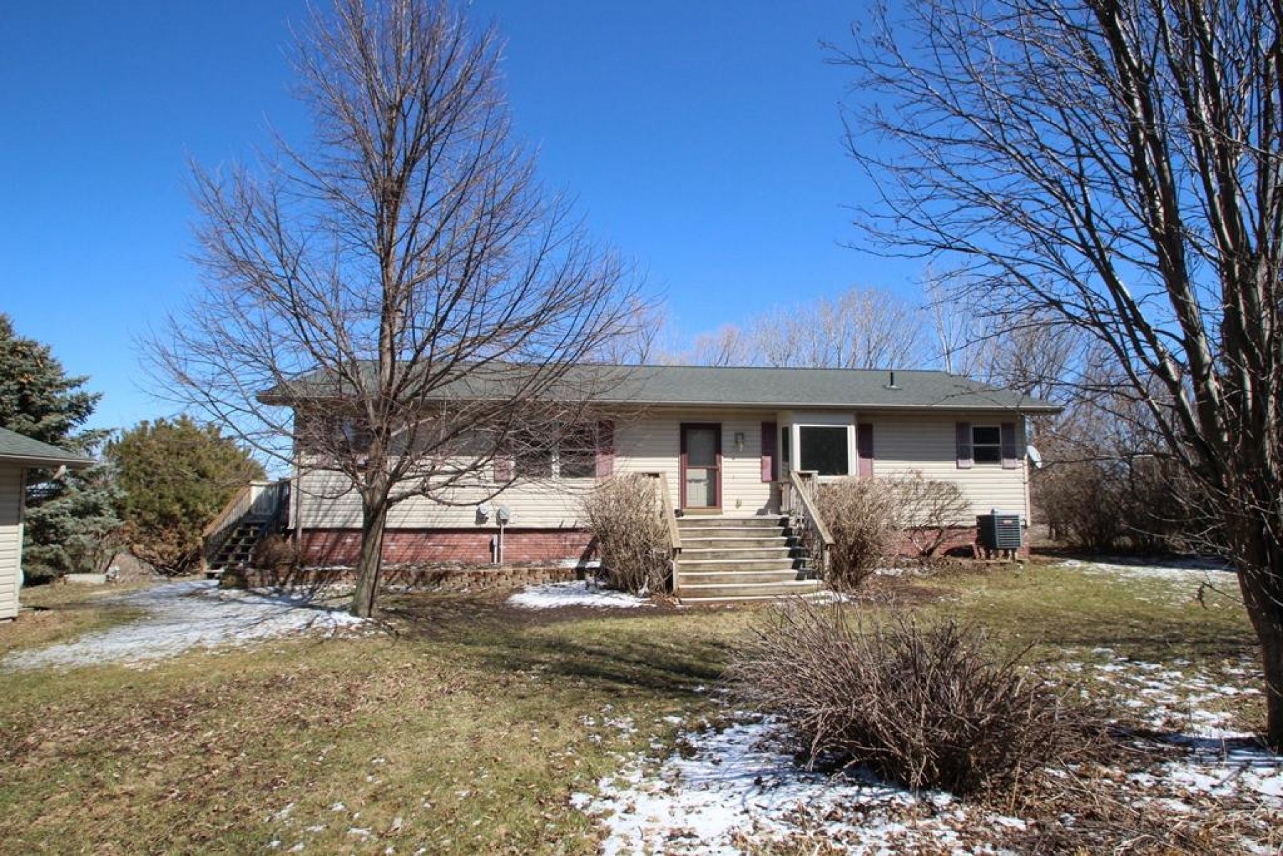 21074 480th Avenue, White, SD 57276