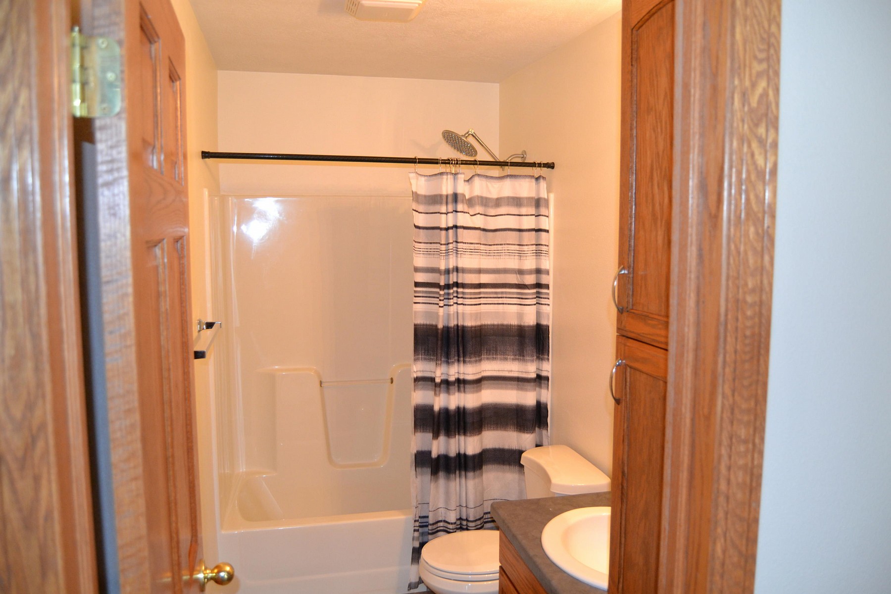 905 Broken Bow Trail, Brookings, SD 57006