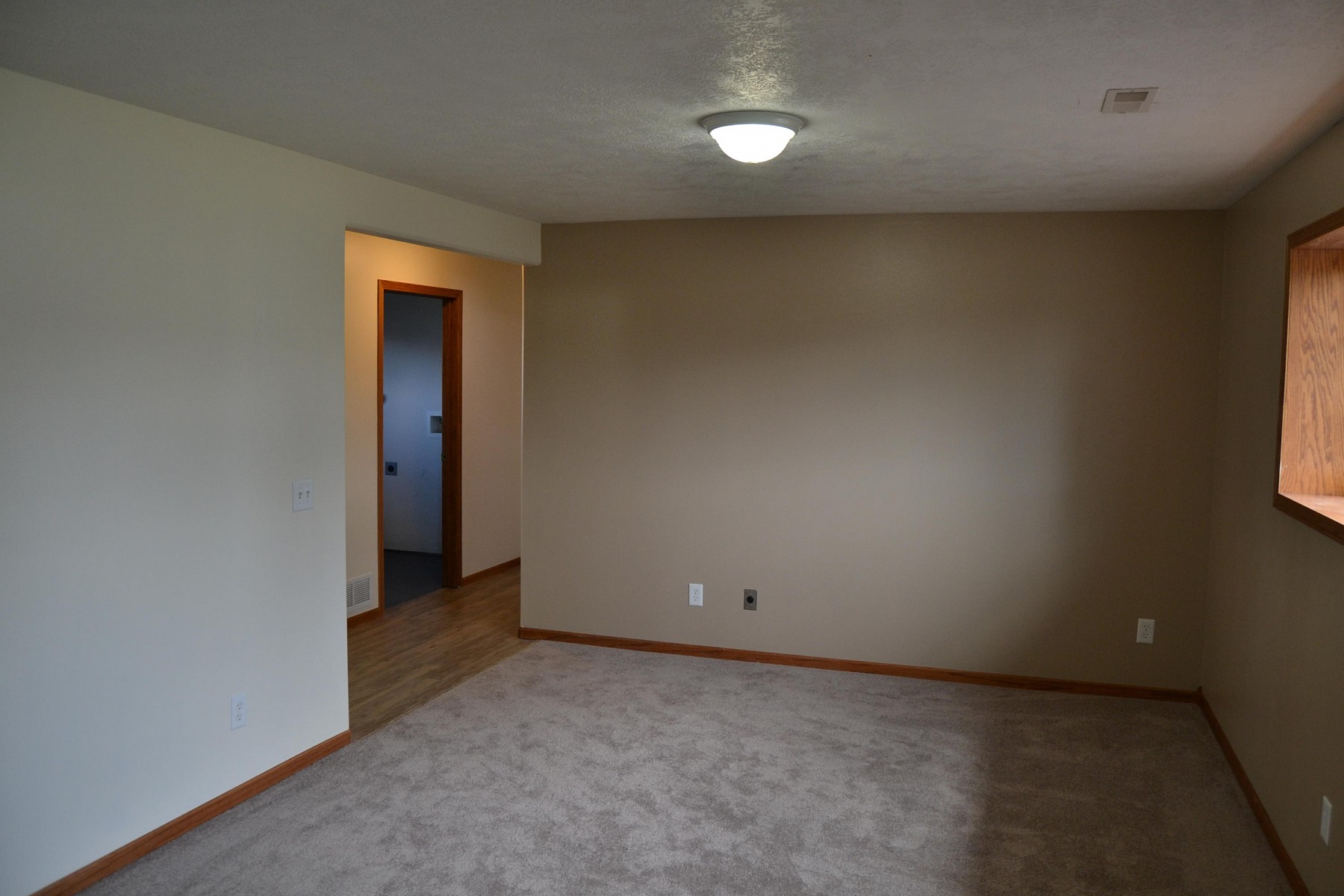 905 Broken Bow Trail, Brookings, SD 57006