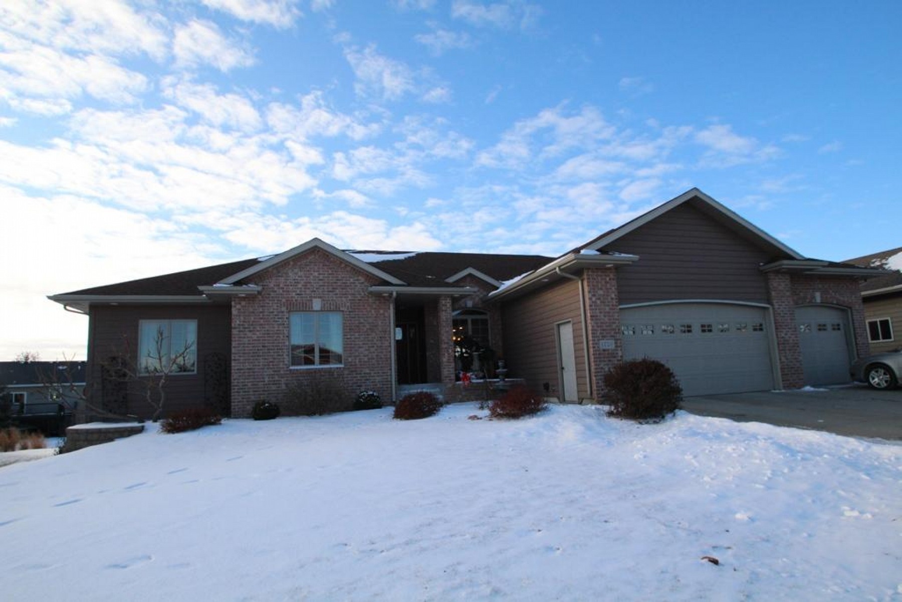 1726 Doral Drive, Brookings, SD 57006