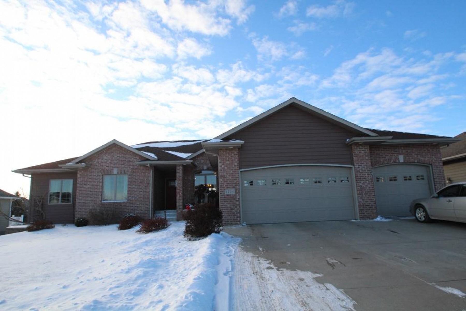 1726 Doral Drive, Brookings, SD 57006