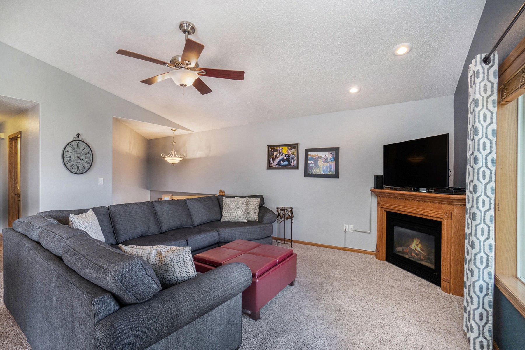 1104 Yorktown Drive, Brookings, SD 57006