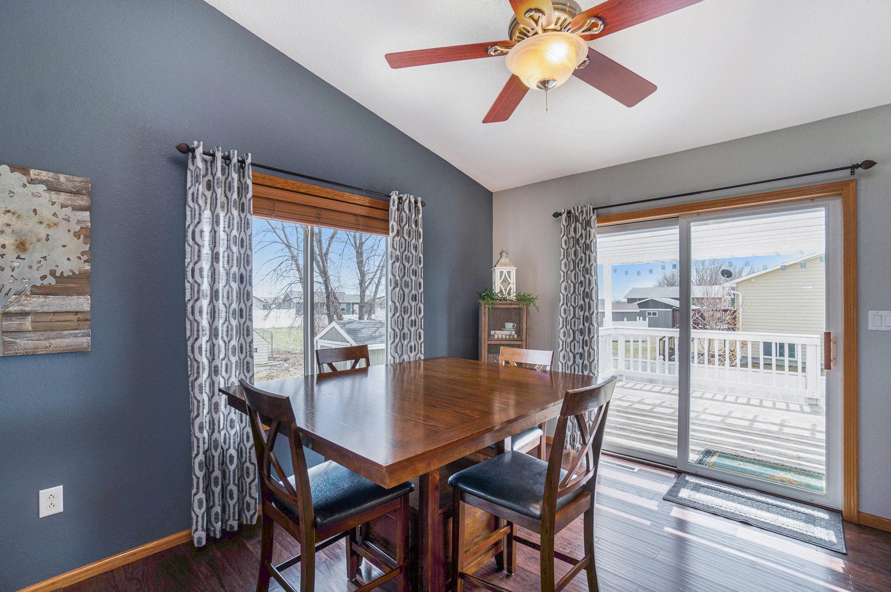 1104 Yorktown Drive, Brookings, SD 57006