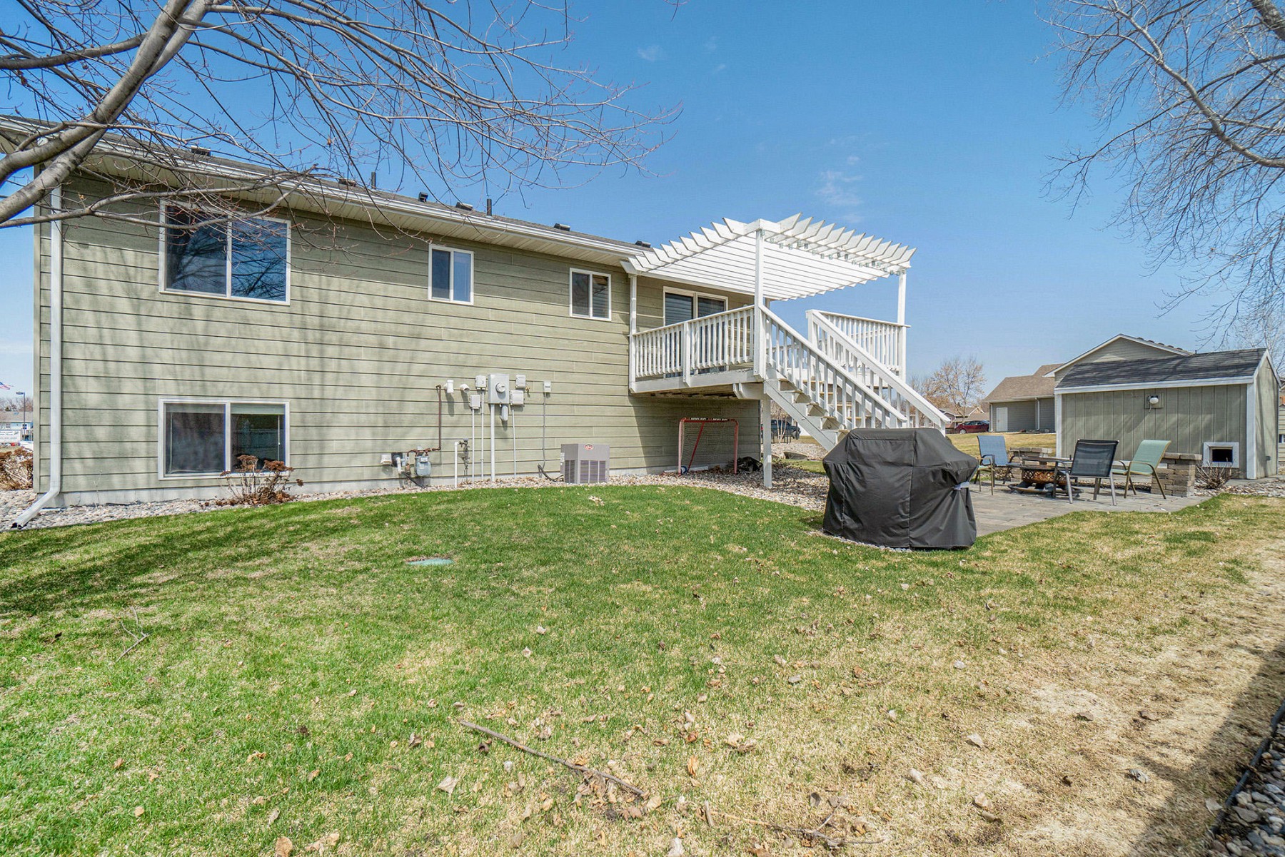 1104 Yorktown Drive, Brookings, SD 57006