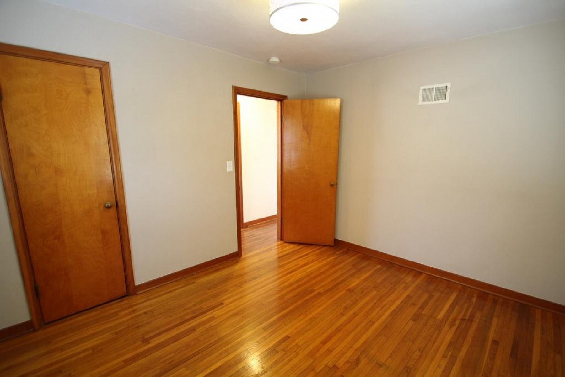 1500 3rd Street, Brookings, SD 57006