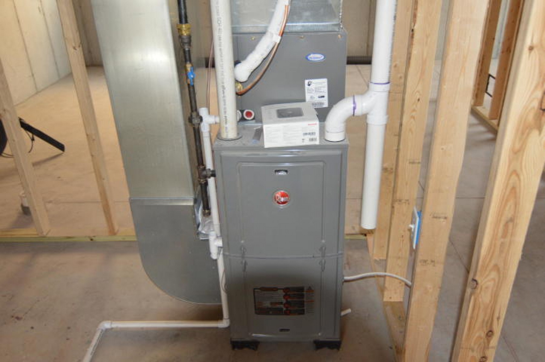 305 Lindsay Drive, Aurora, SD 57002