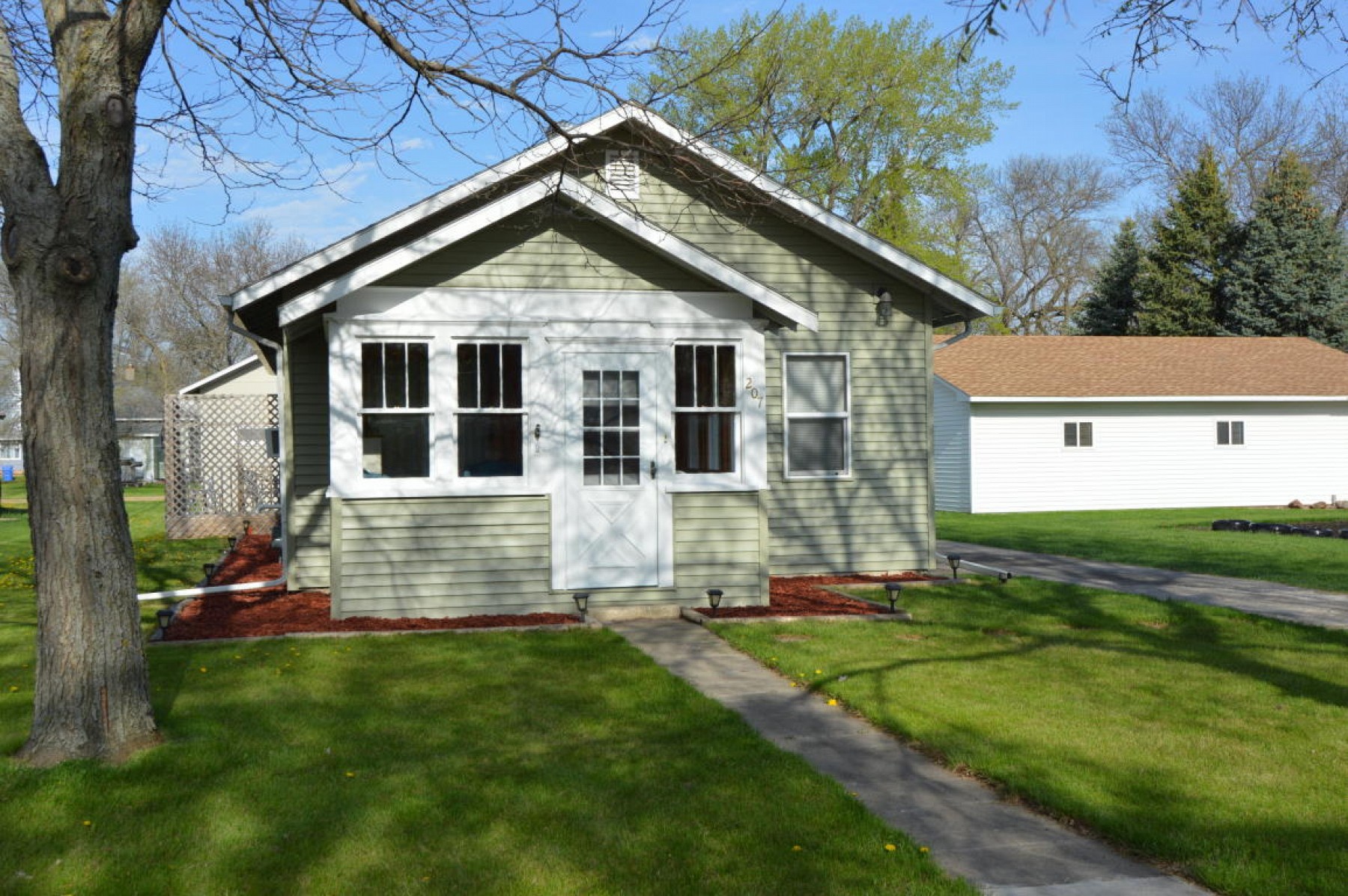 207 6th Street N, Estelline, SD 57234