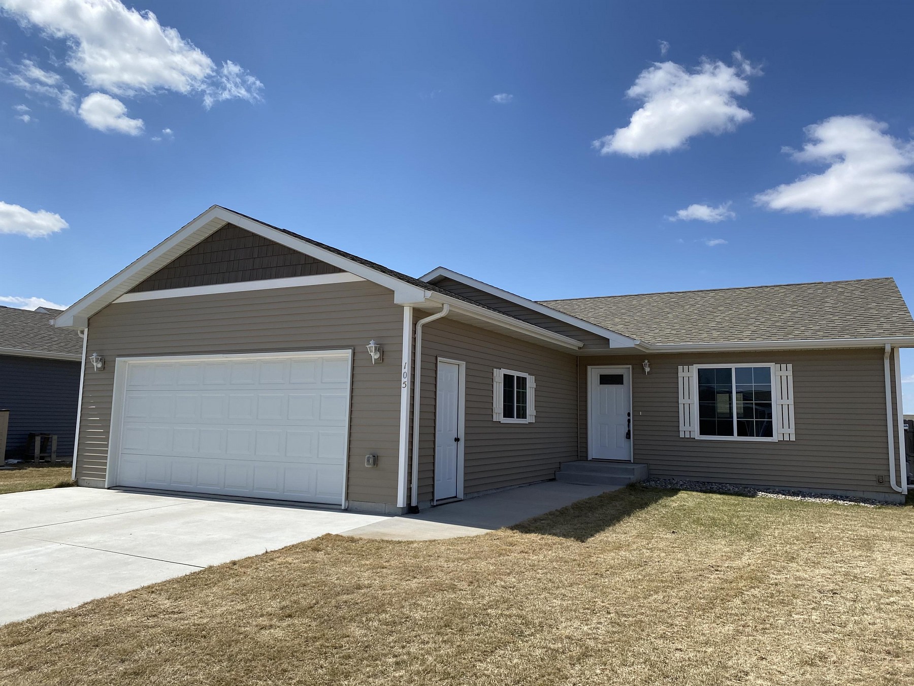 105 Vicki Avenue, Volga, SD 57071