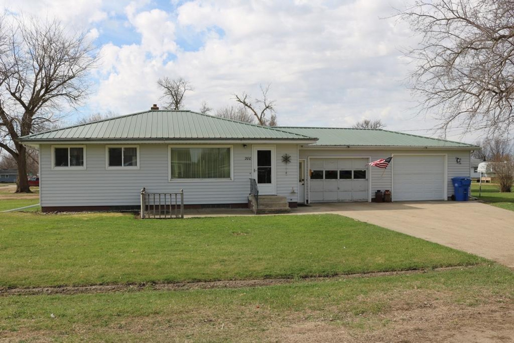 200 2nd Street, Elkton, SD 57026