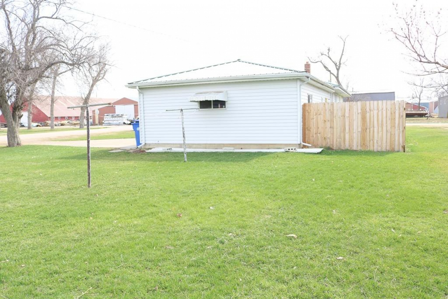 200 2nd Street, Elkton, SD 57026