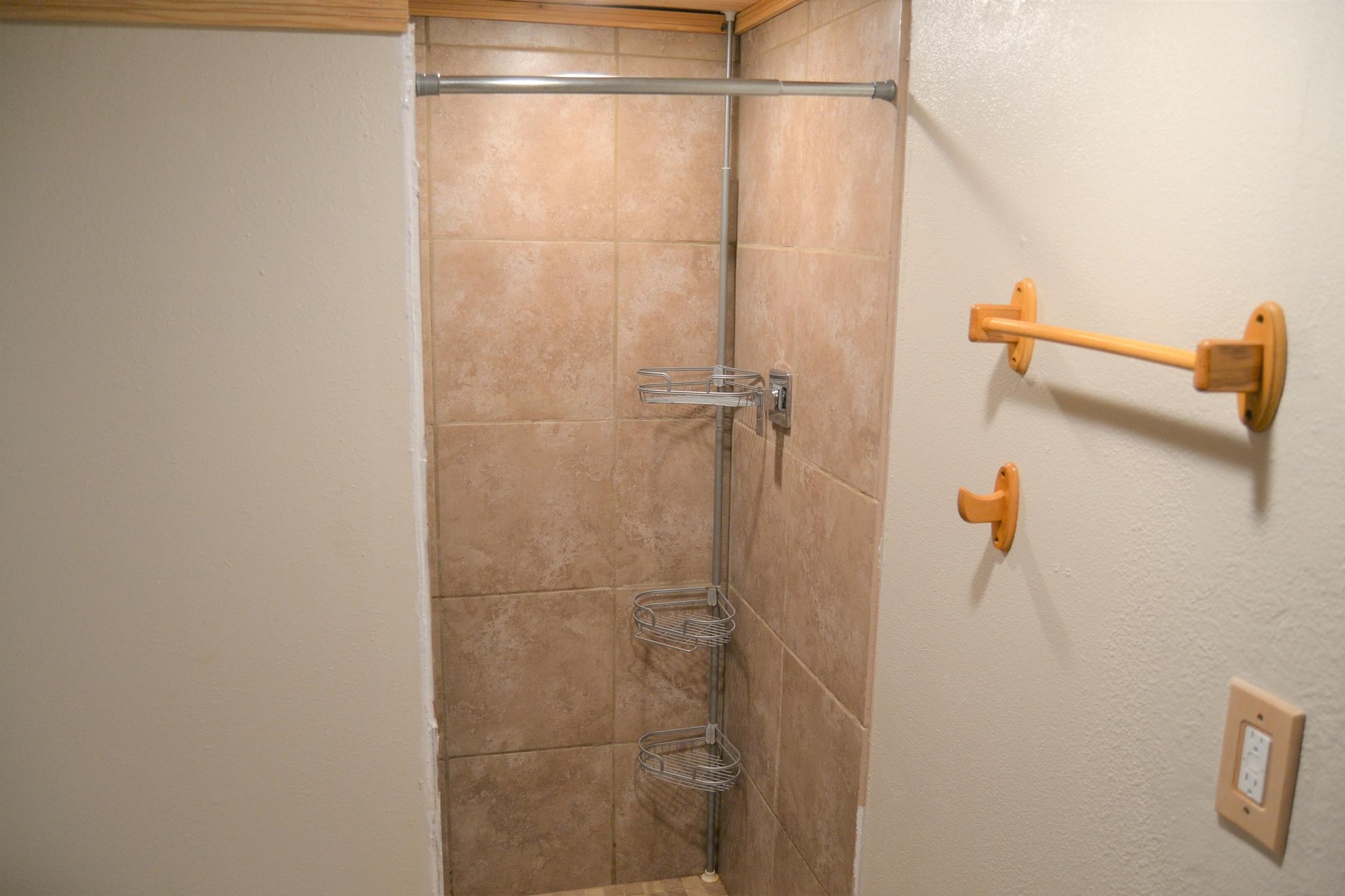 310 Marvin Avenue, Volga, SD 57071