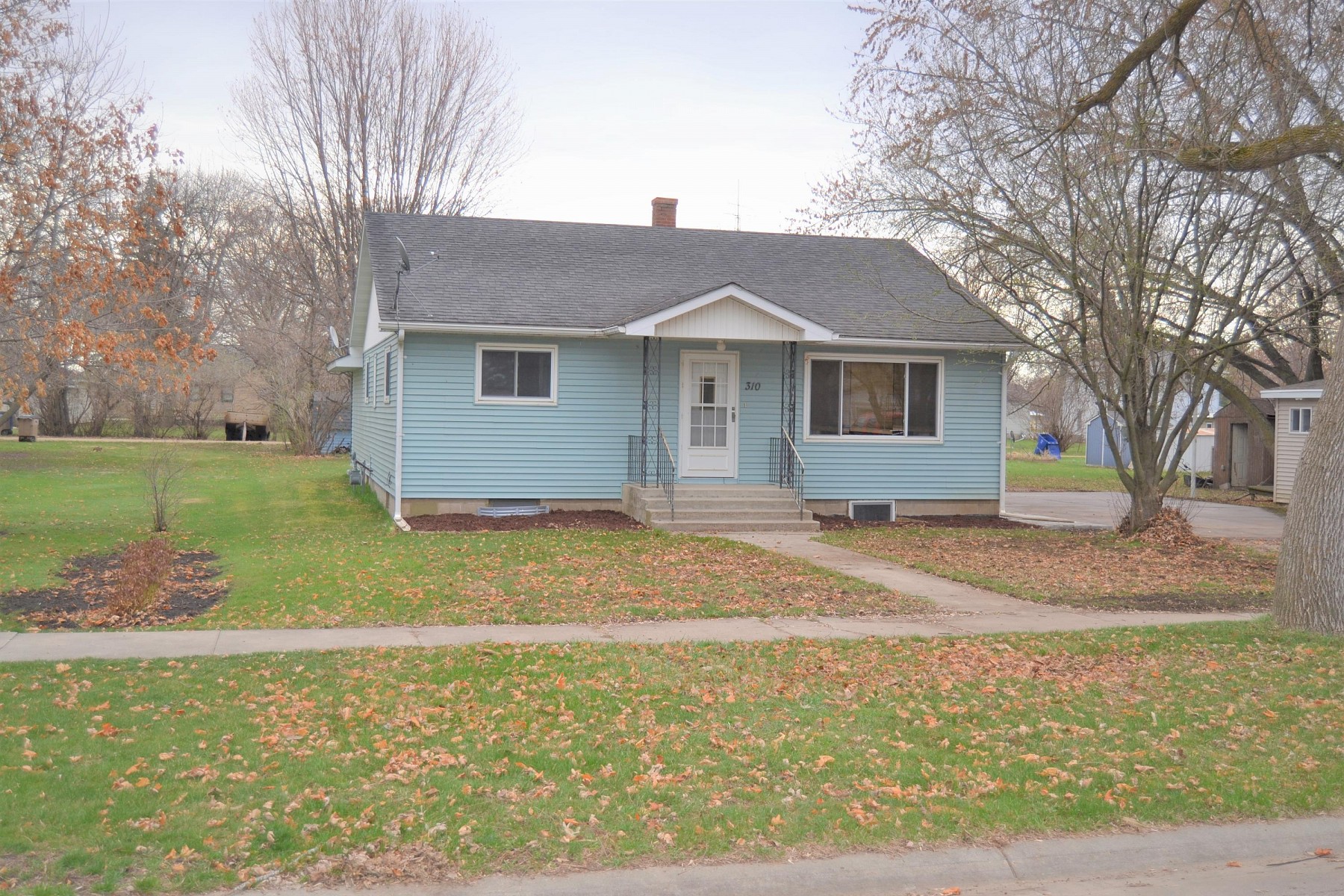 310 Marvin Avenue, Volga, SD 57071