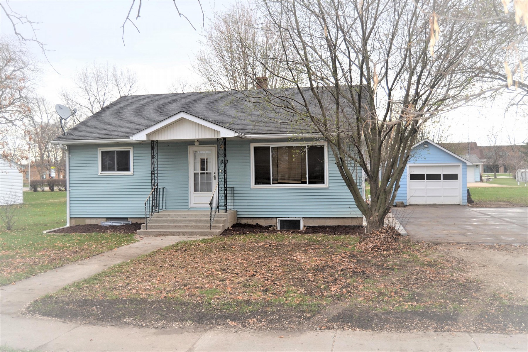 310 Marvin Avenue, Volga, SD 57071