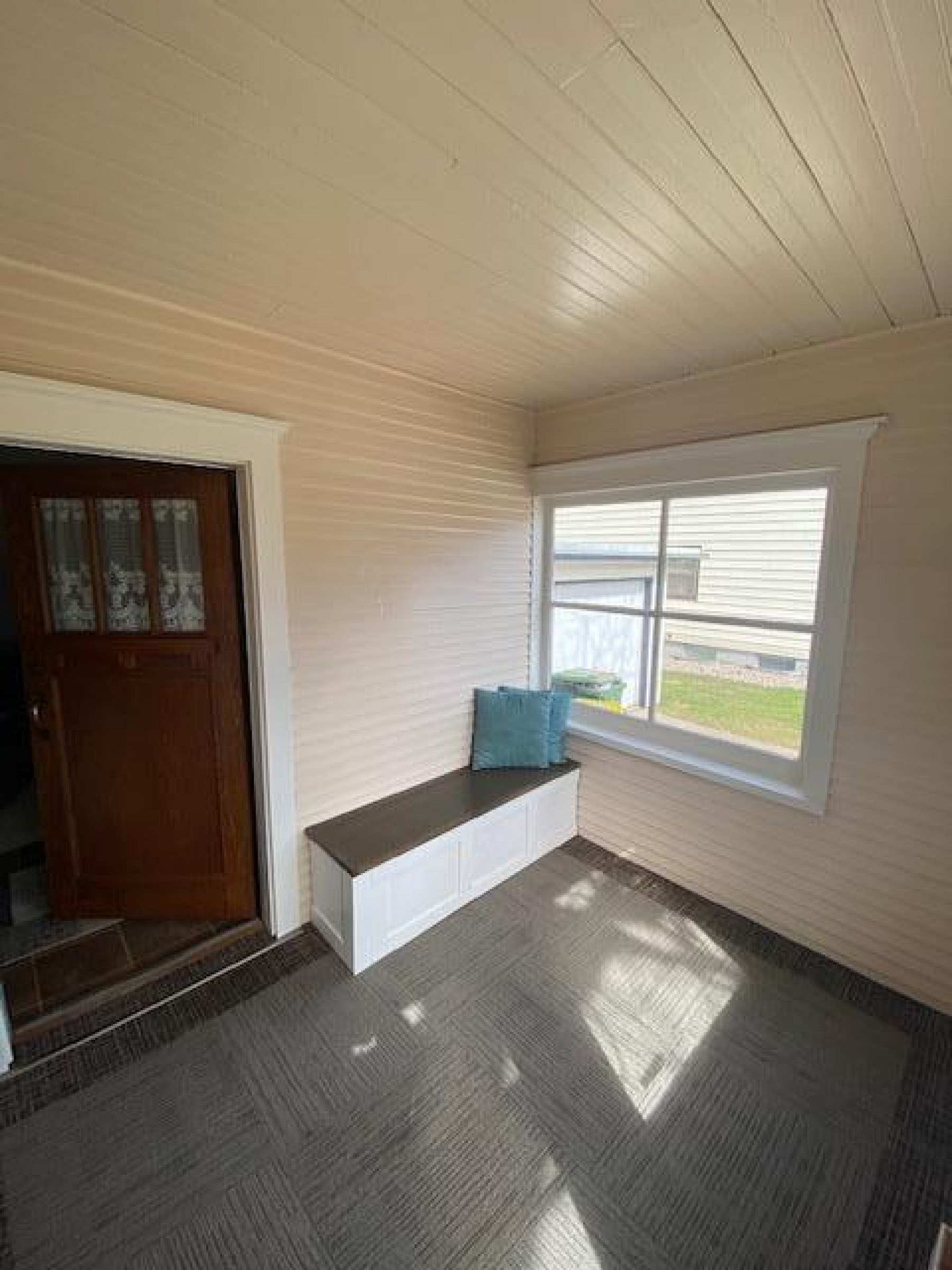 925 6th Avenue, Brookings, SD 57006