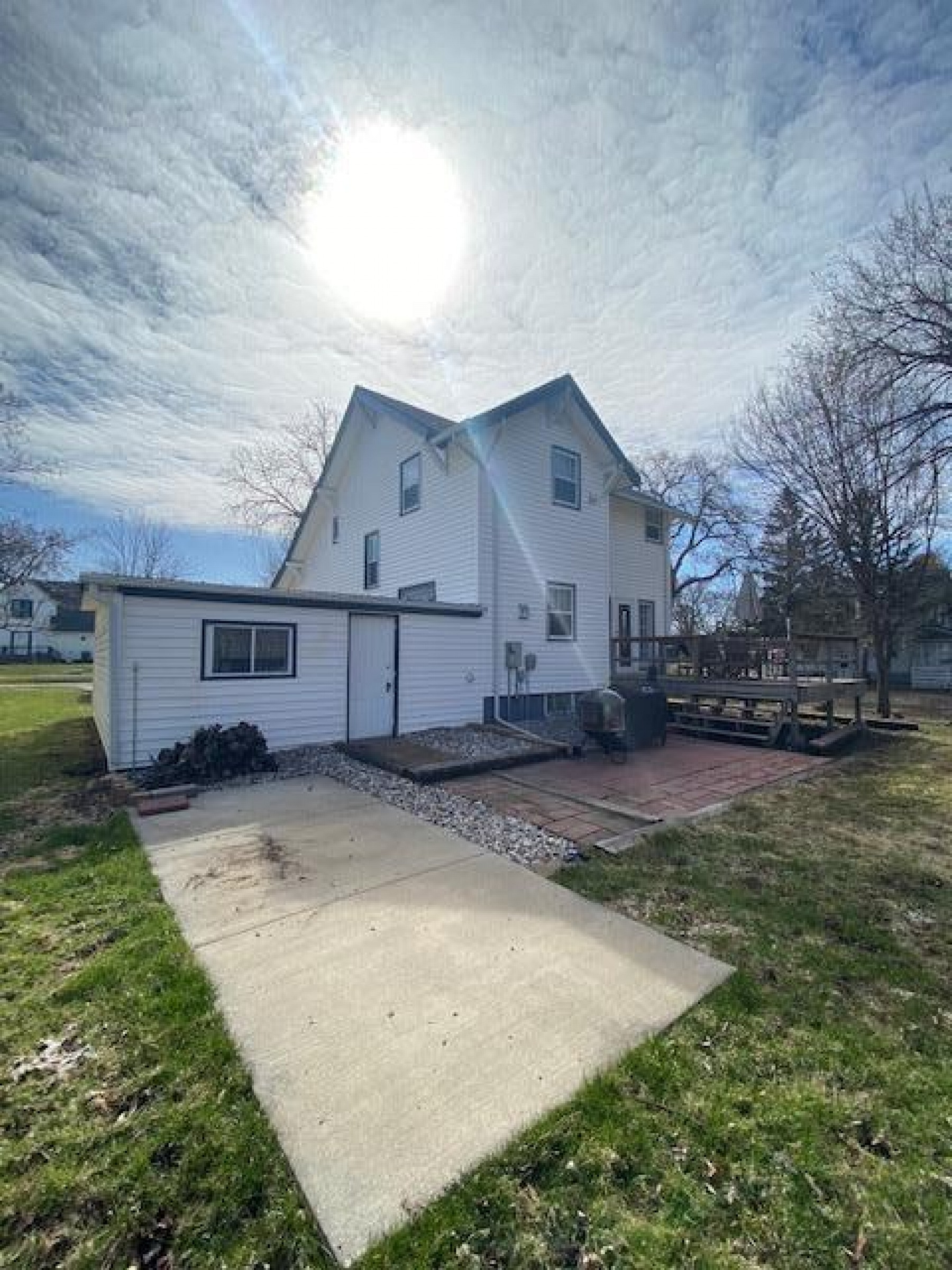 925 6th Avenue, Brookings, SD 57006