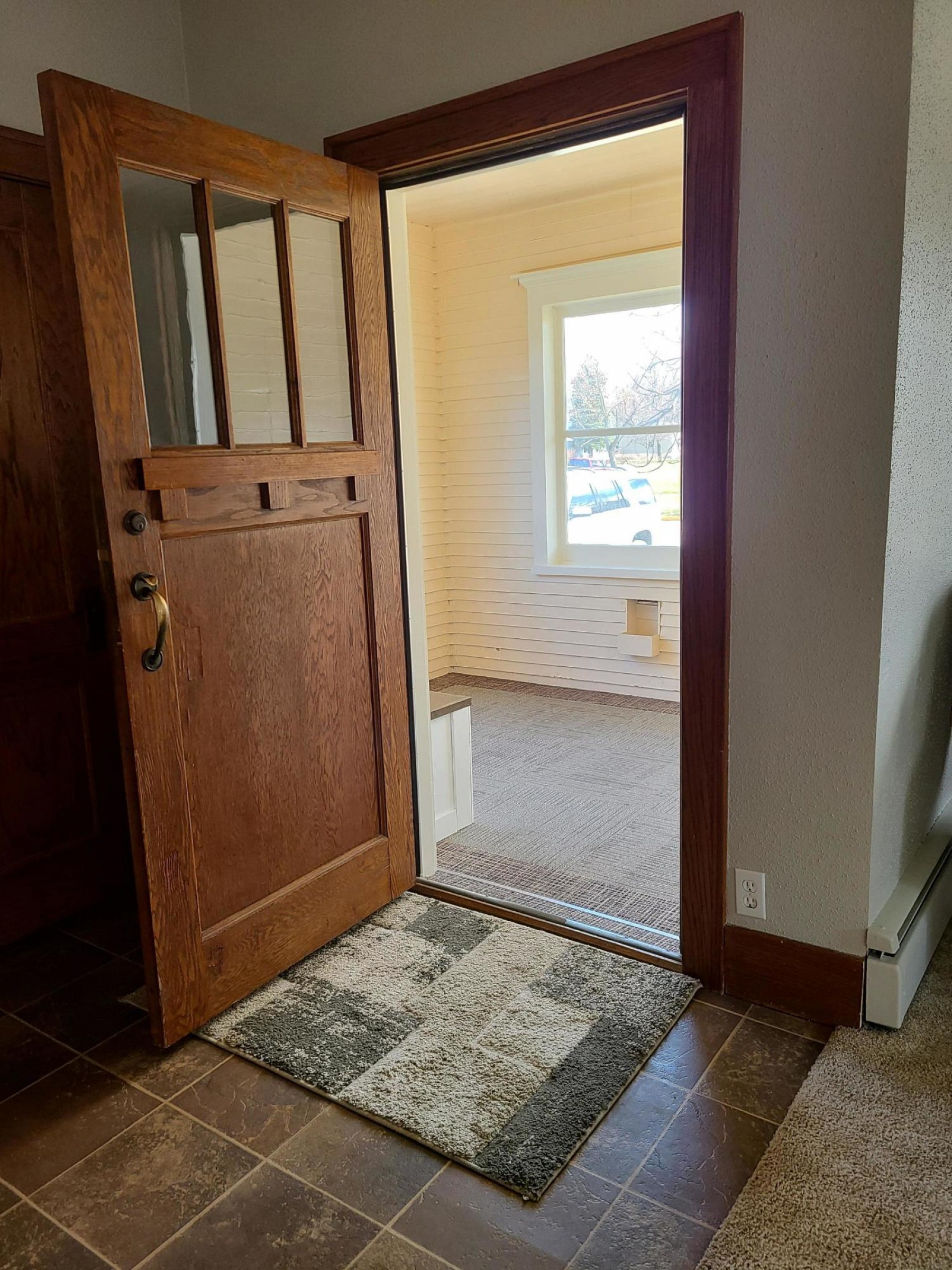 925 6th Avenue, Brookings, SD 57006